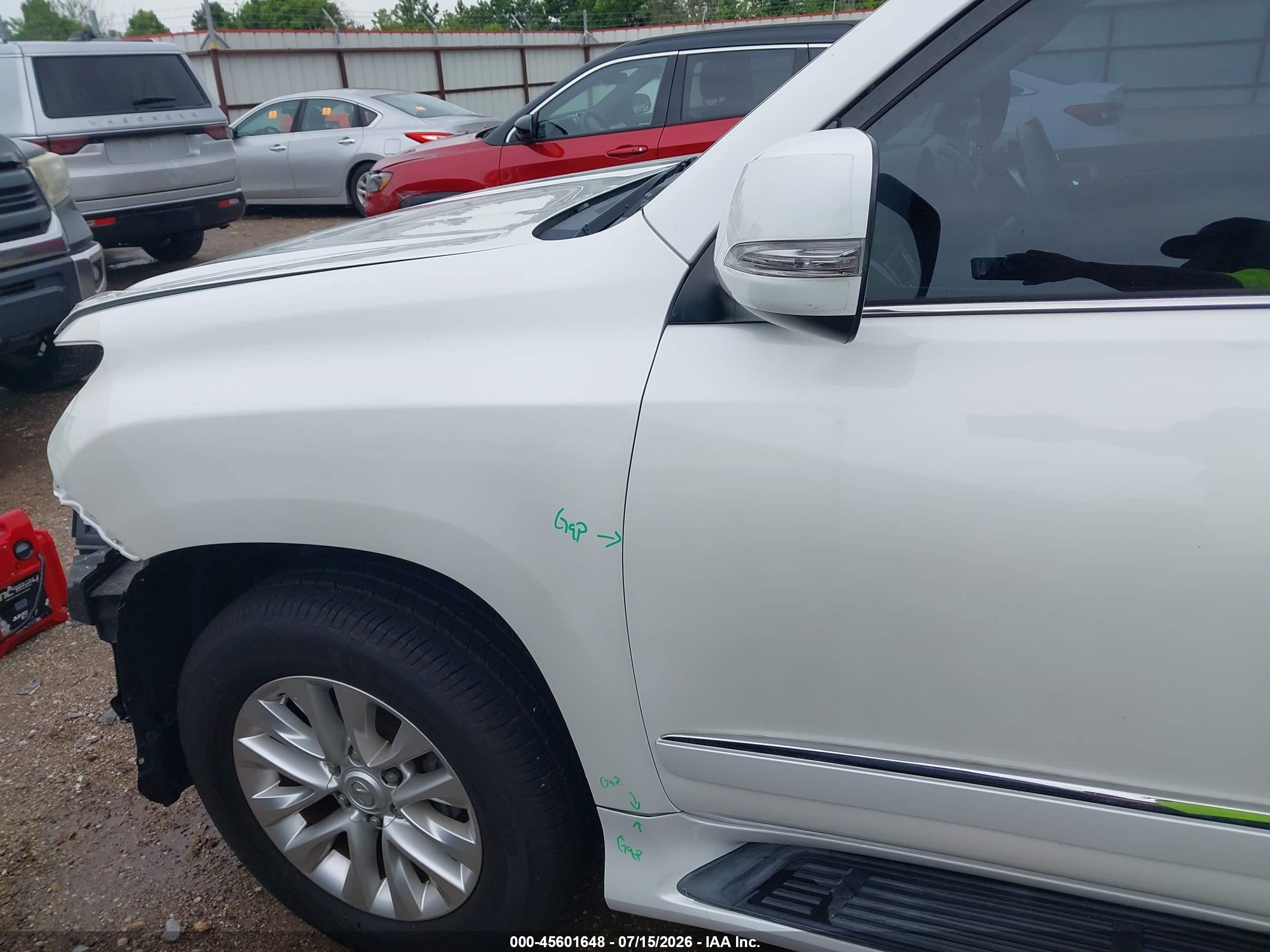 2015 Lexus Gx 460   Белый vin: JTJBM7FX3F5103688