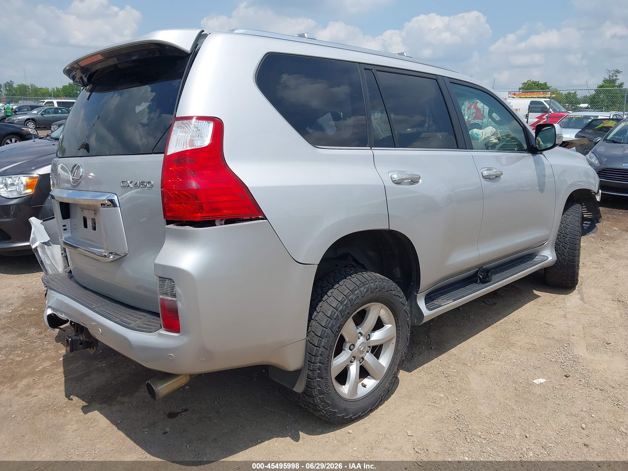 2011 Lexus Gx 460   Silver vin: JTJBM7FX4B5034682