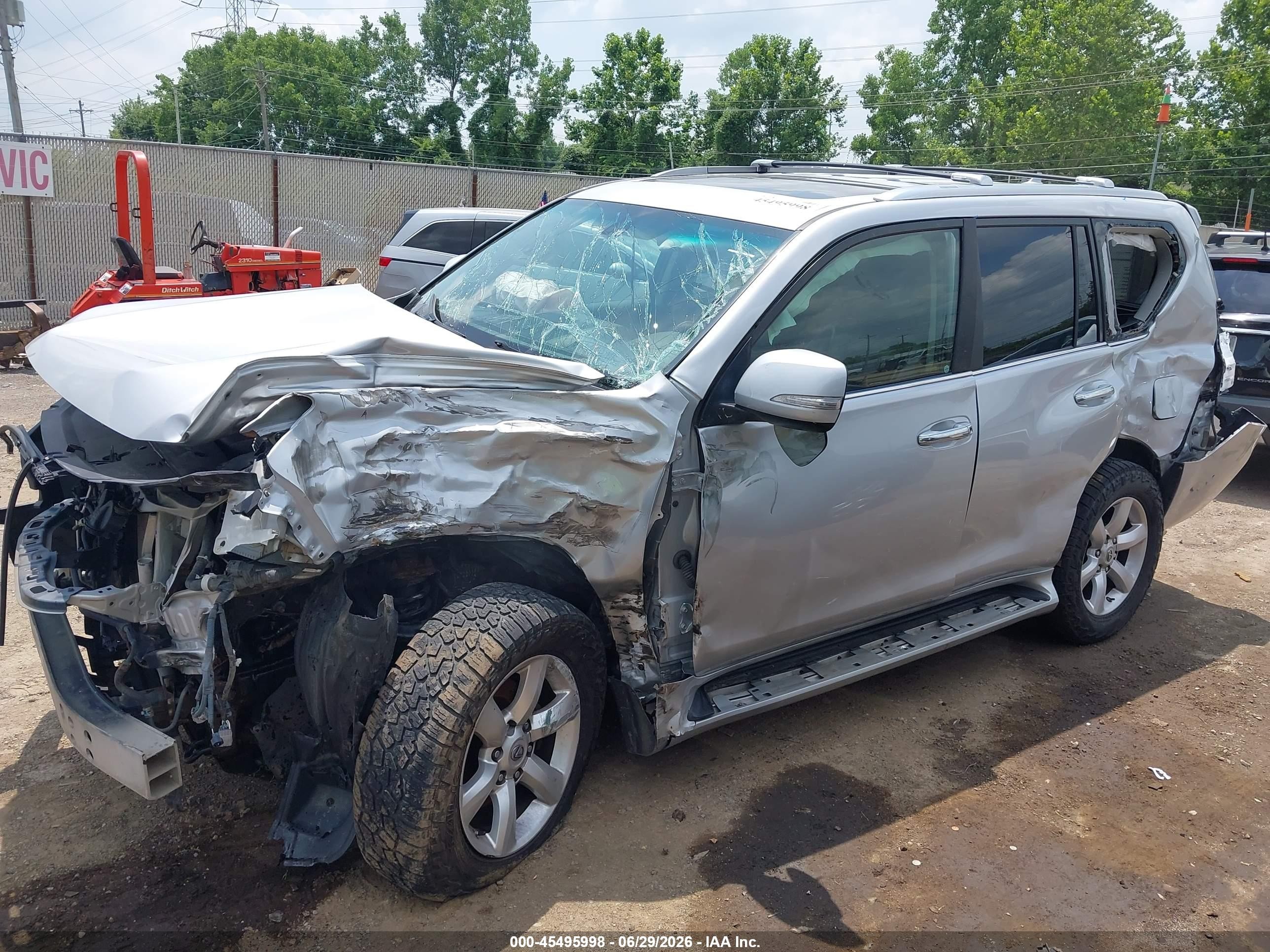 2011 Lexus Gx 460   Silver vin: JTJBM7FX4B5034682