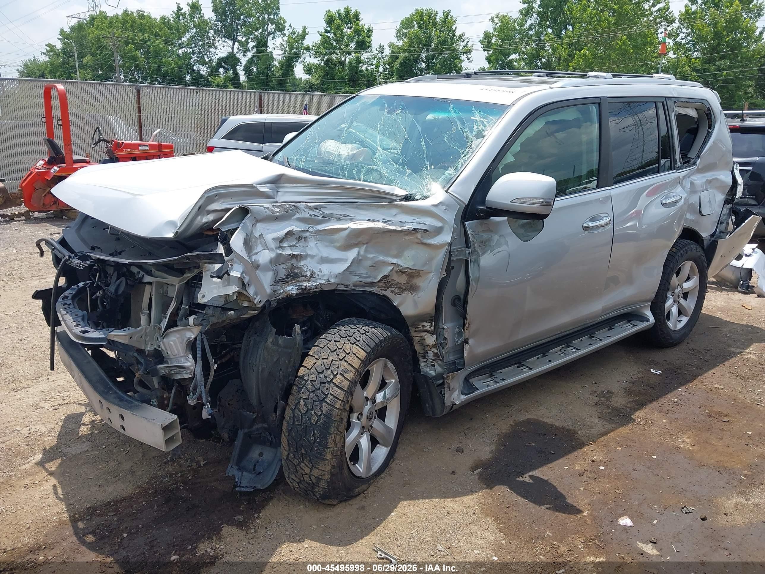 2011 Lexus Gx 460   Silver vin: JTJBM7FX4B5034682