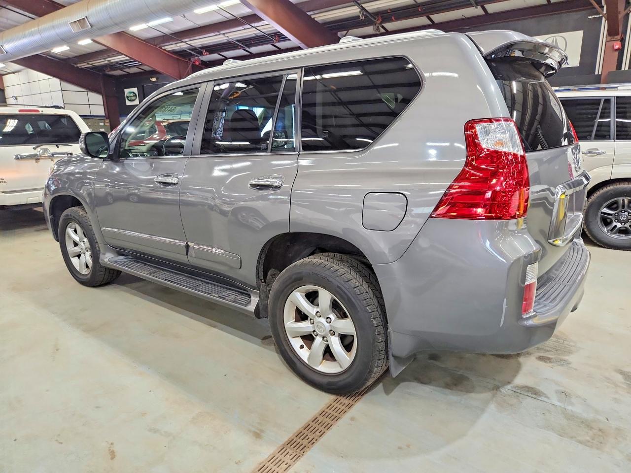 2012 Lexus Gx 460 Серый vin: JTJBM7FX4C5041584