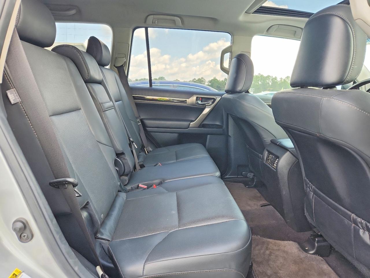 2014 Lexus Gx 460 Silver vin: JTJBM7FX4E5078069