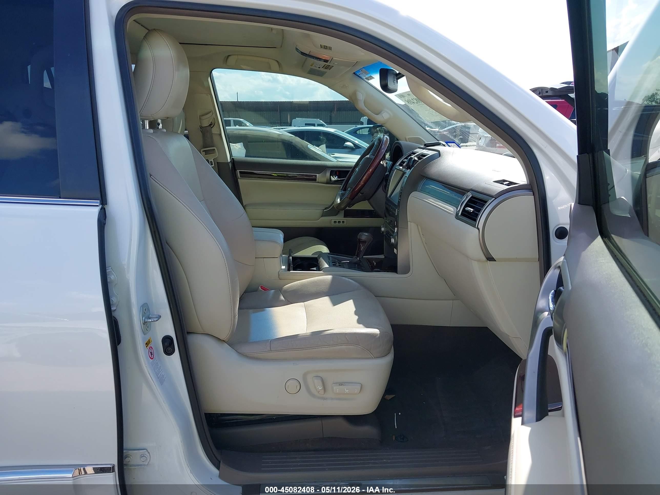 2015 Lexus Gx 460   White vin: JTJBM7FX4F5117521