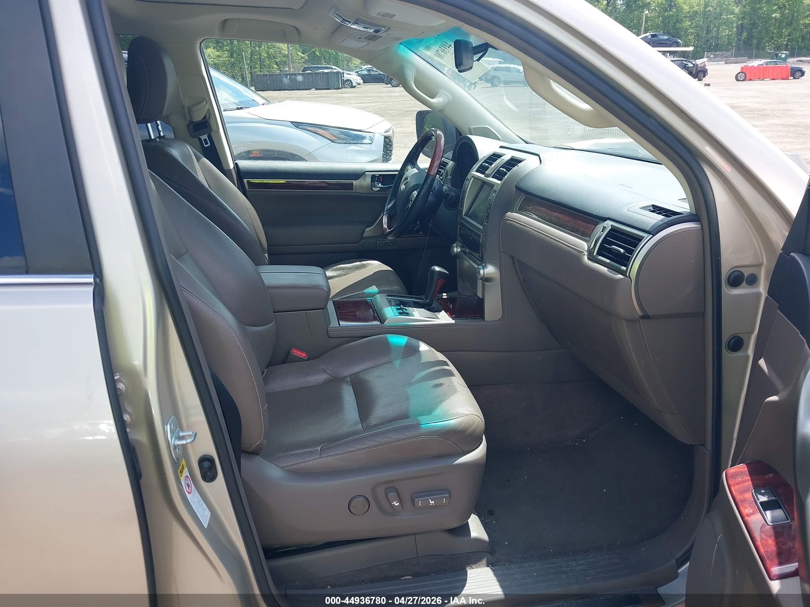 2011 Lexus Gx 460   Tan vin: JTJBM7FX5B5018684