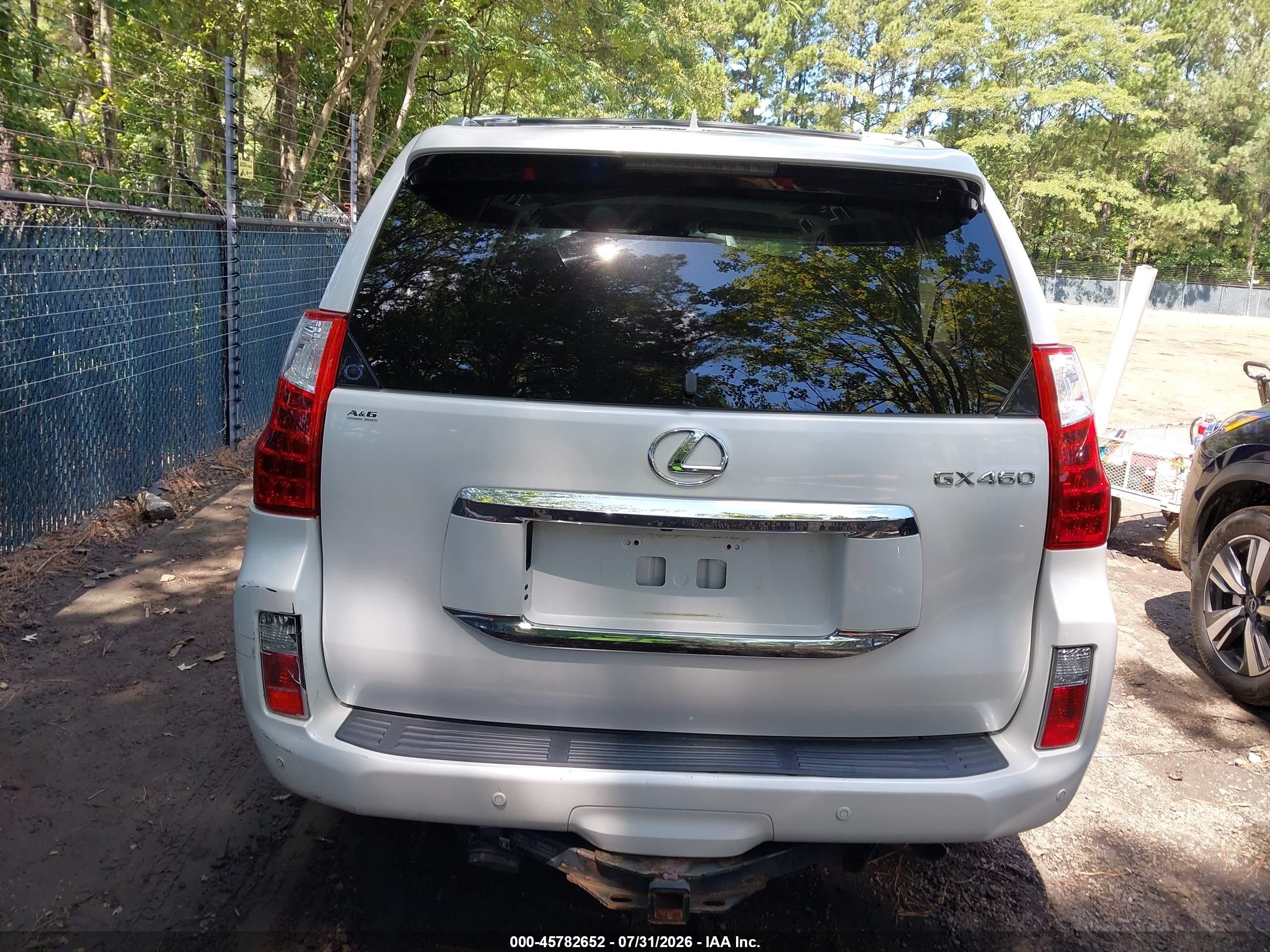 2011 Lexus Gx 460   White vin: JTJBM7FX5B5019382