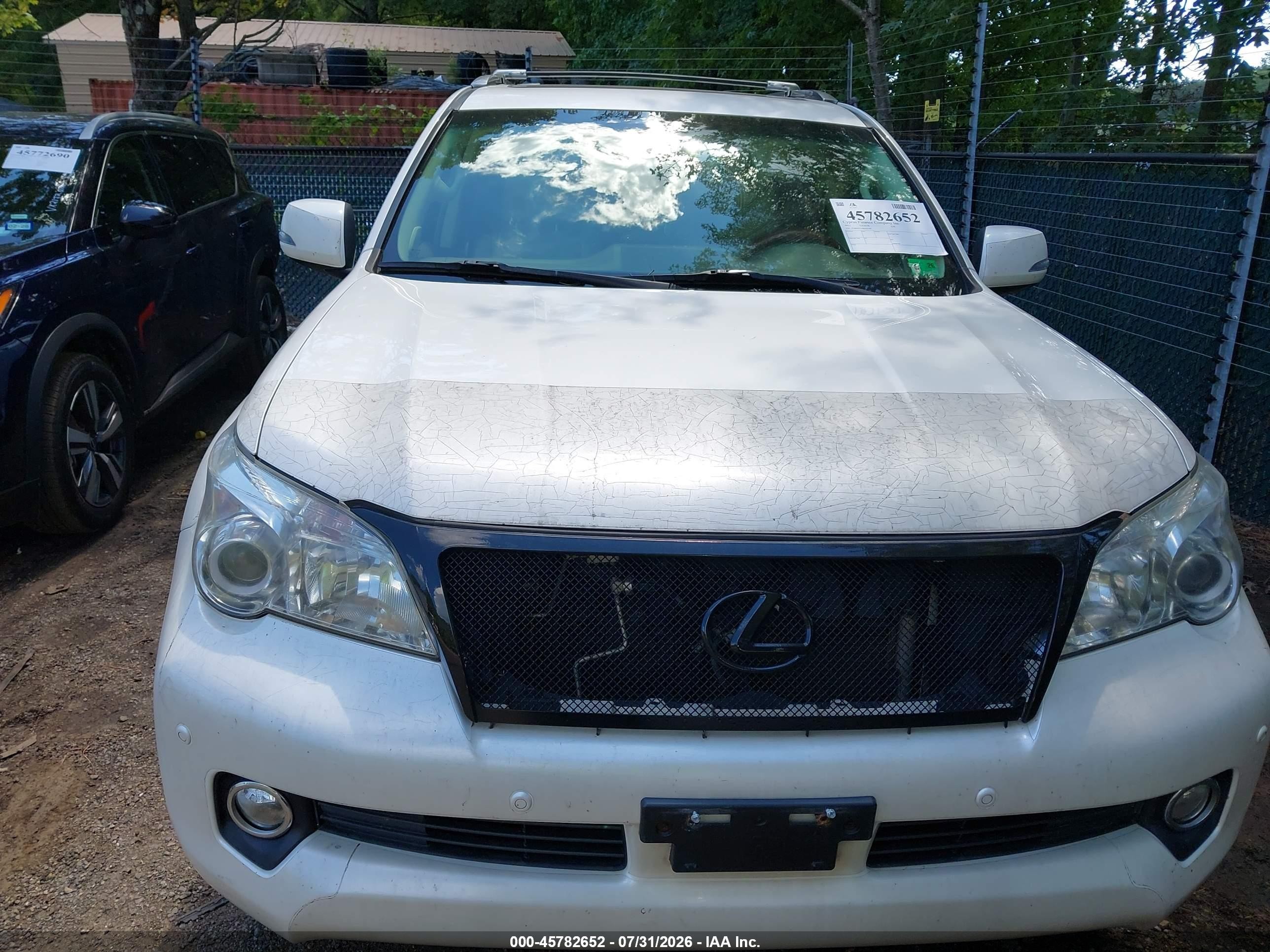 2011 Lexus Gx 460   White vin: JTJBM7FX5B5019382