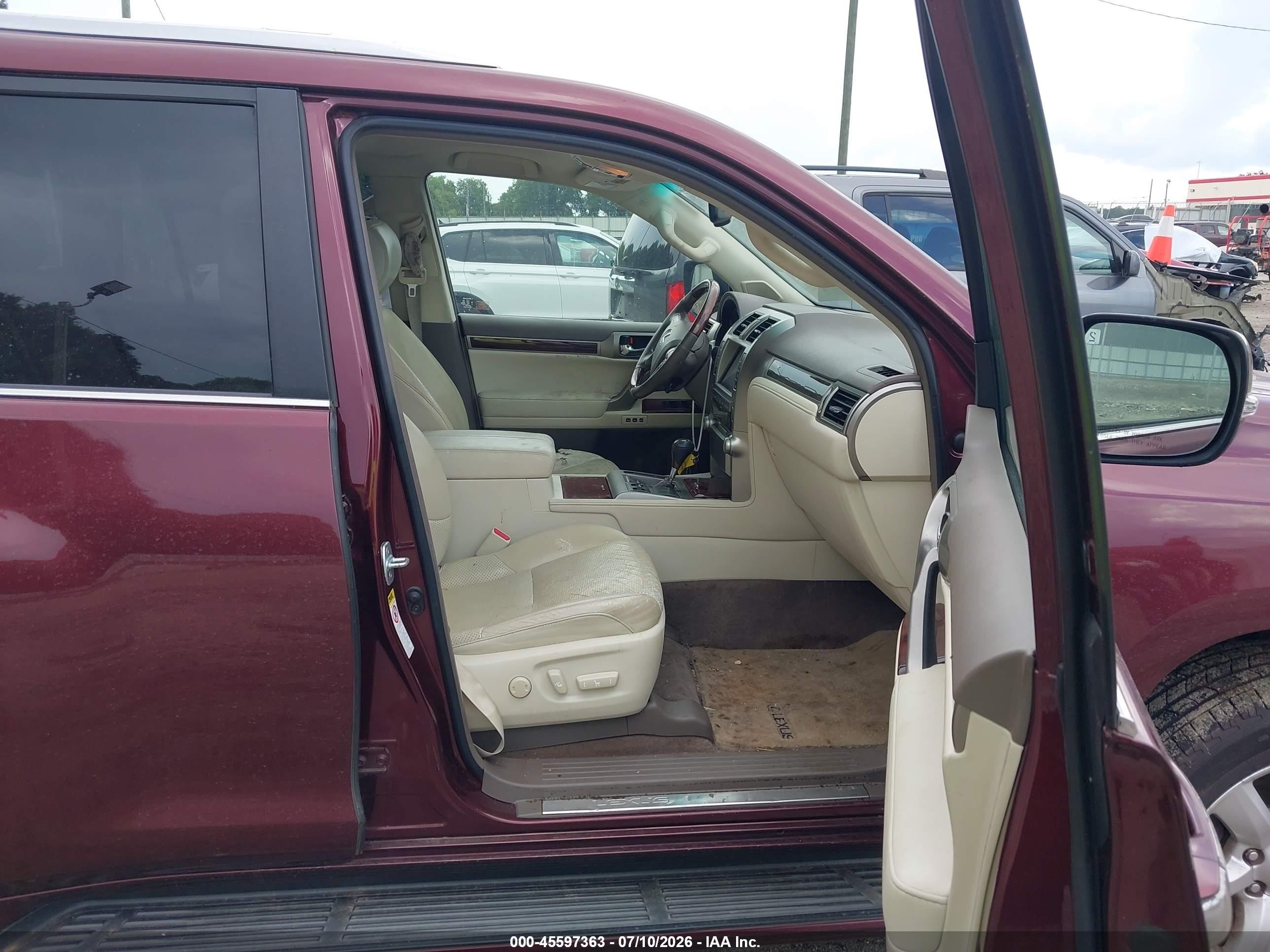 2011 Lexus Gx 460   Maroon vin: JTJBM7FX5B5020631