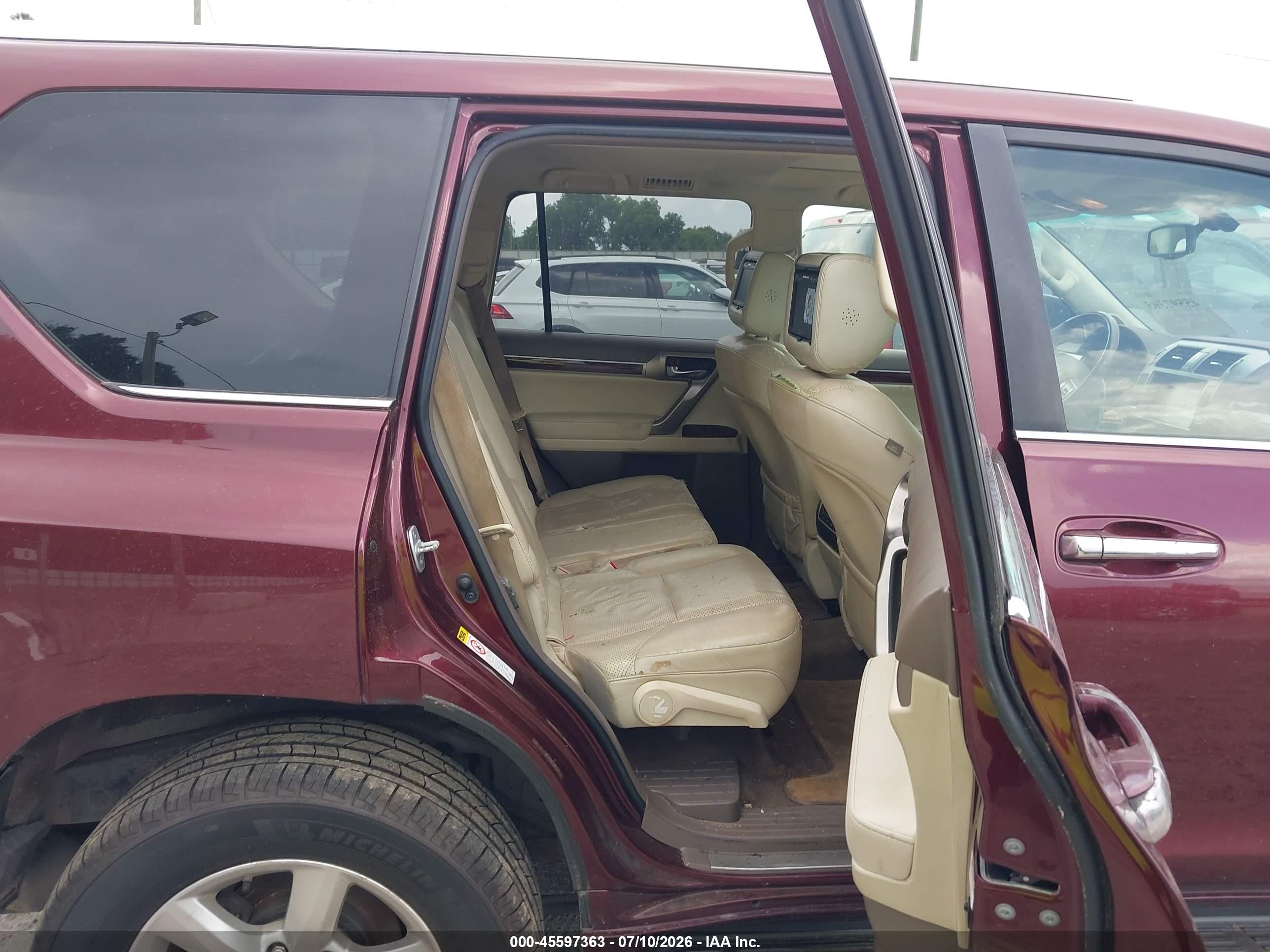 2011 Lexus Gx 460   Maroon vin: JTJBM7FX5B5020631
