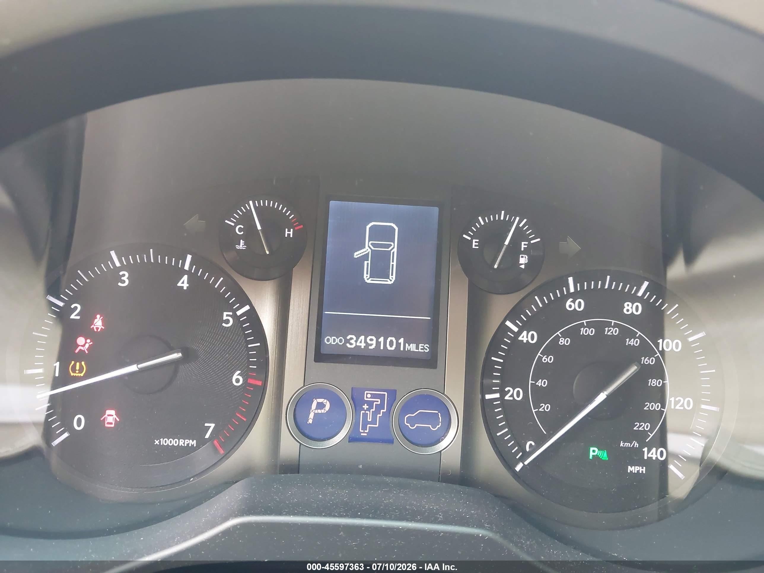 2011 Lexus Gx 460   Maroon vin: JTJBM7FX5B5020631