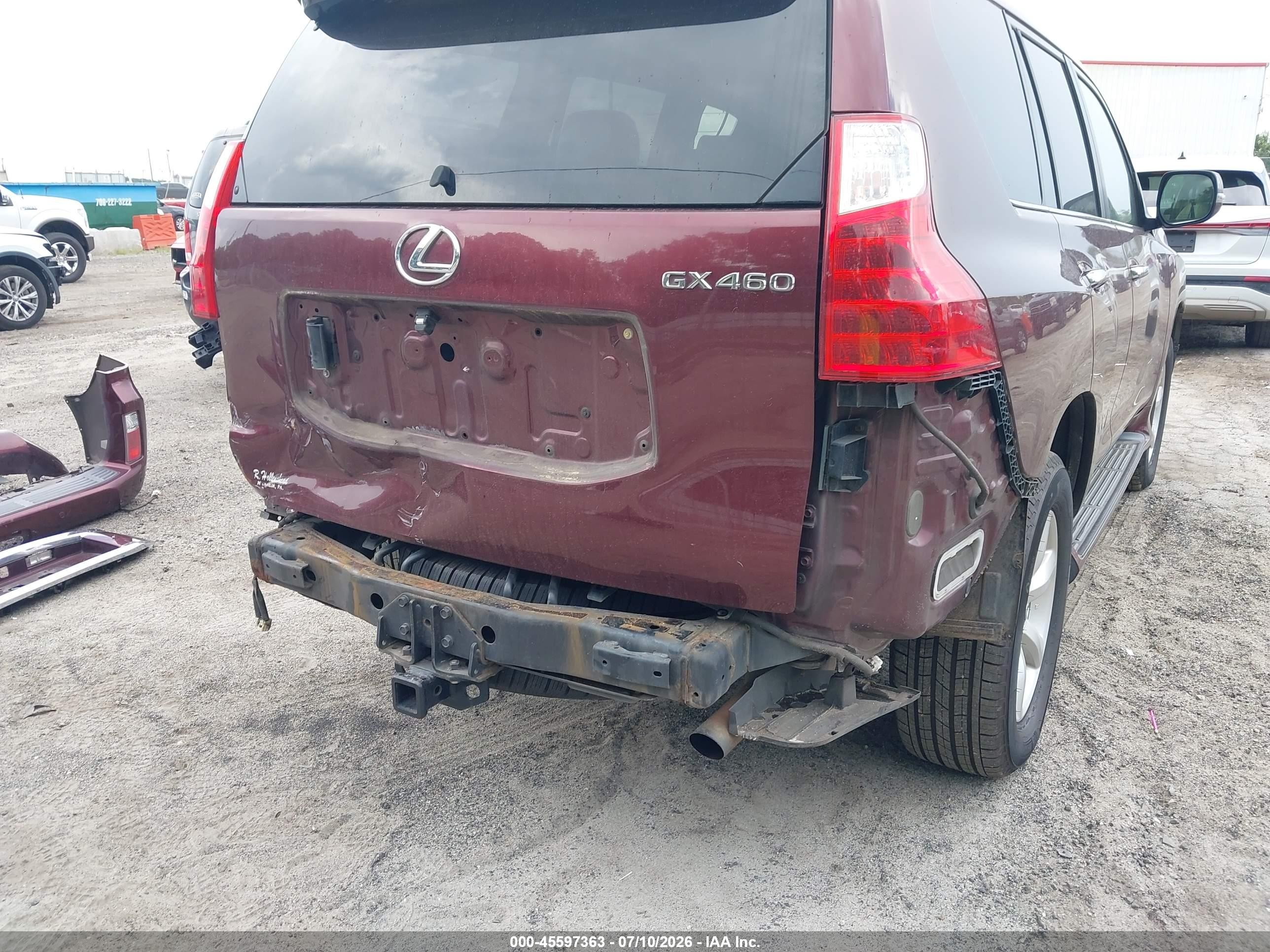 2011 Lexus Gx 460   Maroon vin: JTJBM7FX5B5020631