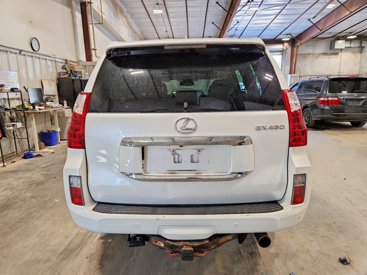 2011 Lexus Gx 460 White vin: JTJBM7FX5B5024176
