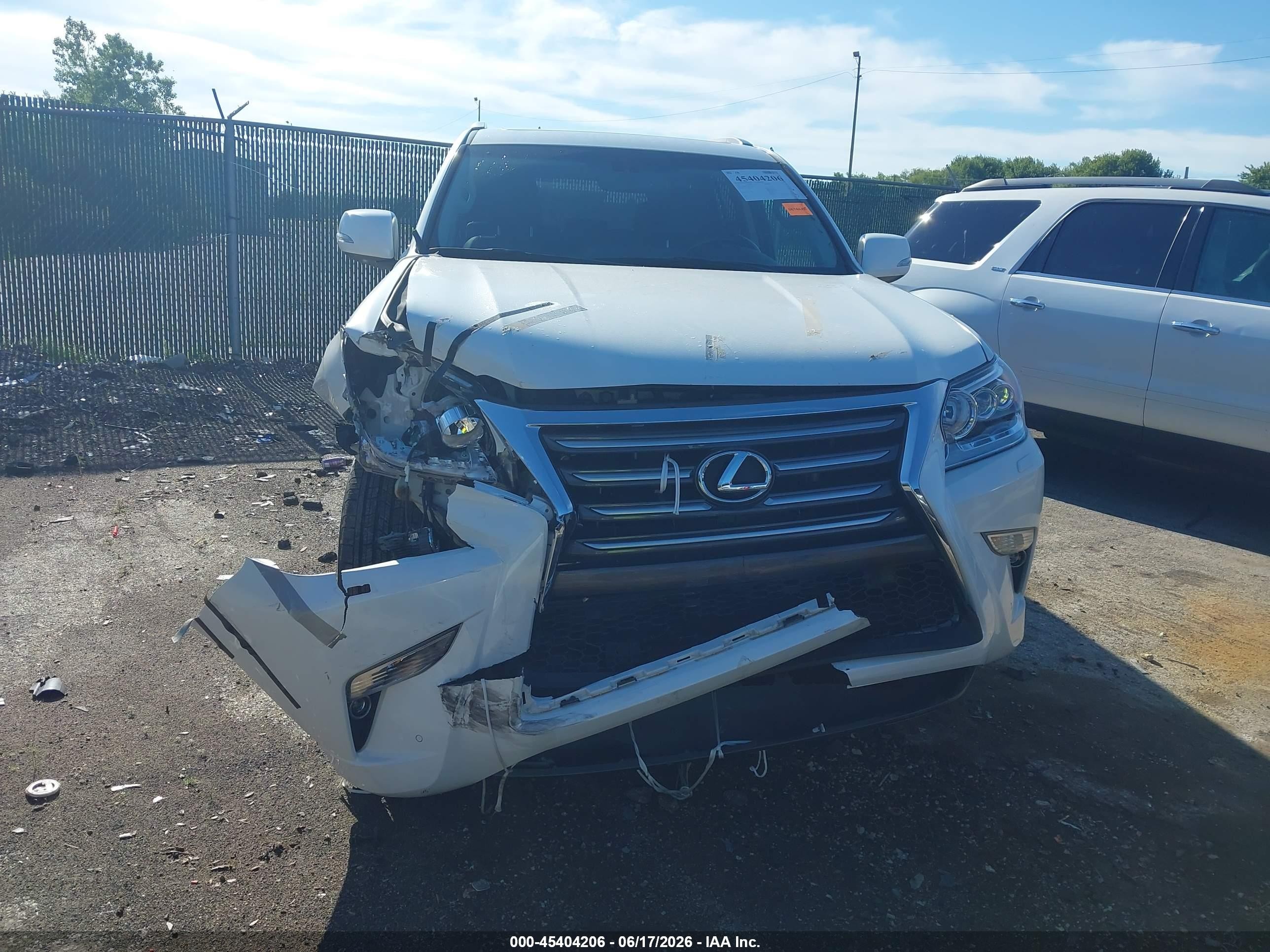 2015 Lexus Gx 460 White vin: JTJBM7FX5F5110030