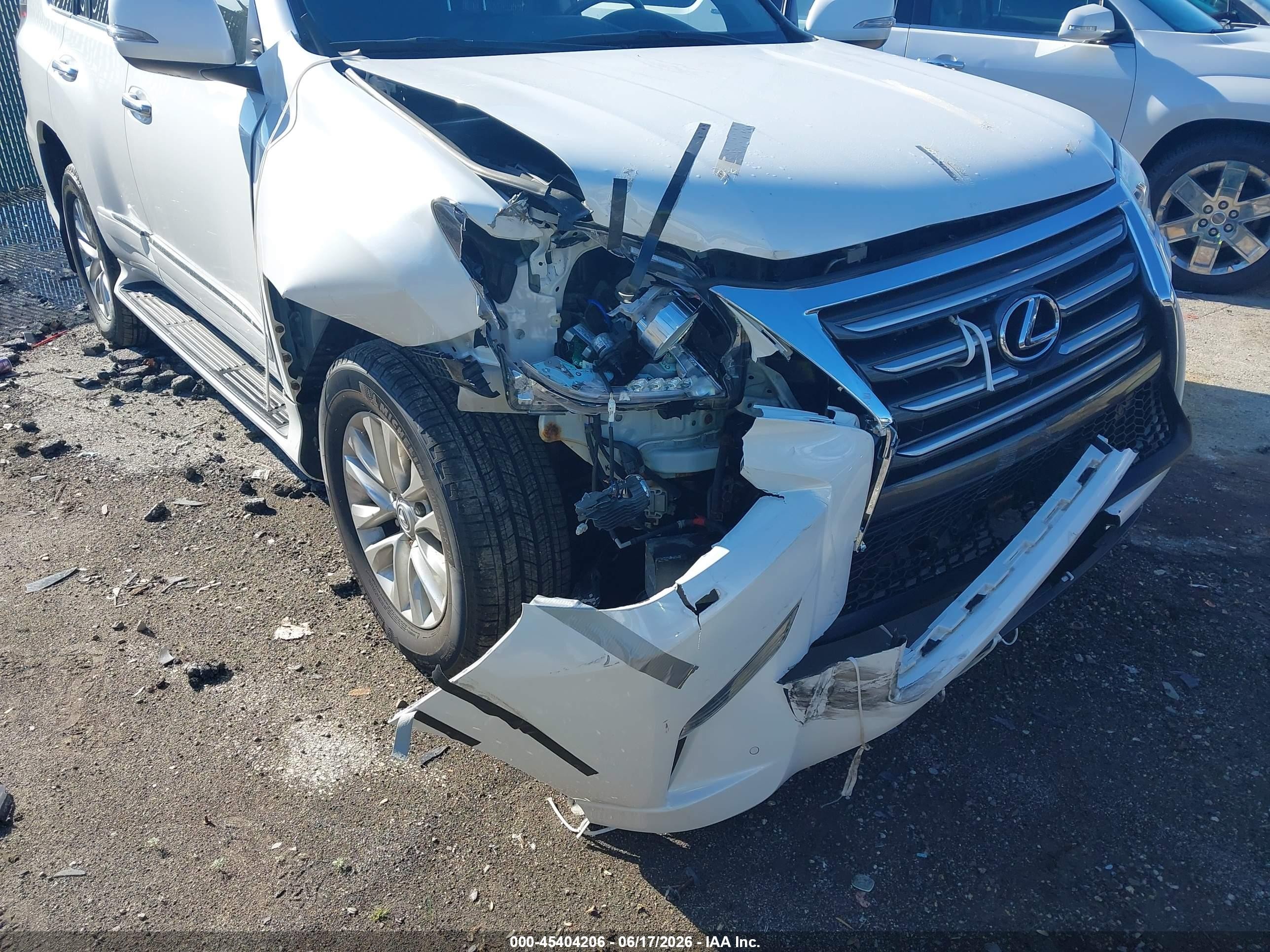 2015 Lexus Gx 460 White vin: JTJBM7FX5F5110030