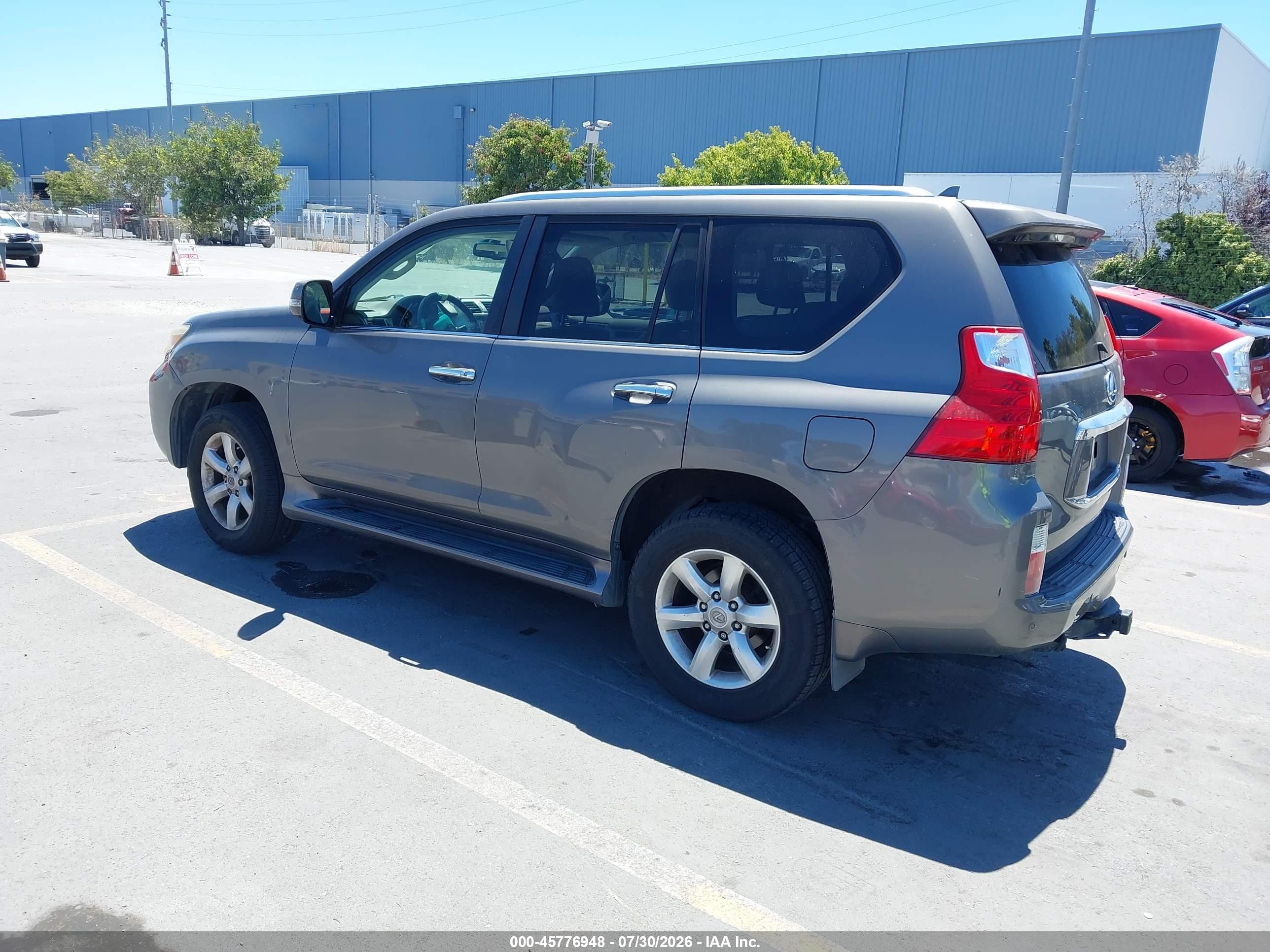 2011 Lexus Gx 460   Silver vin: JTJBM7FX6B5024736
