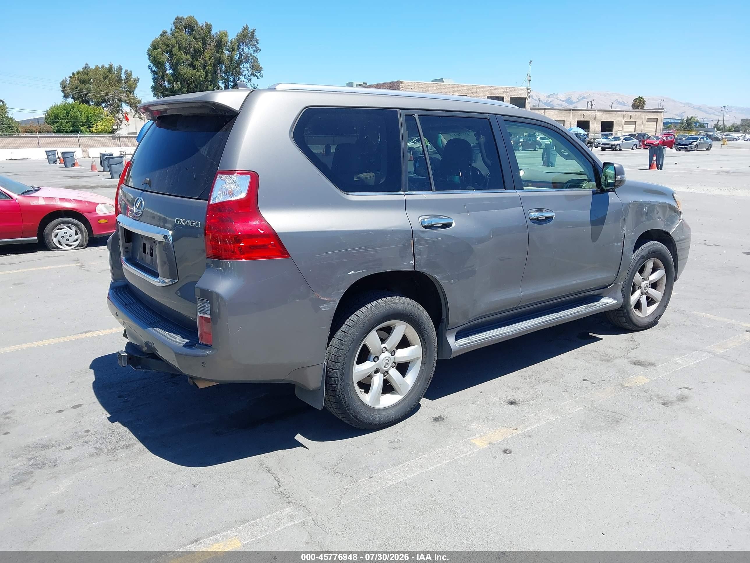 2011 Lexus Gx 460   Silver vin: JTJBM7FX6B5024736