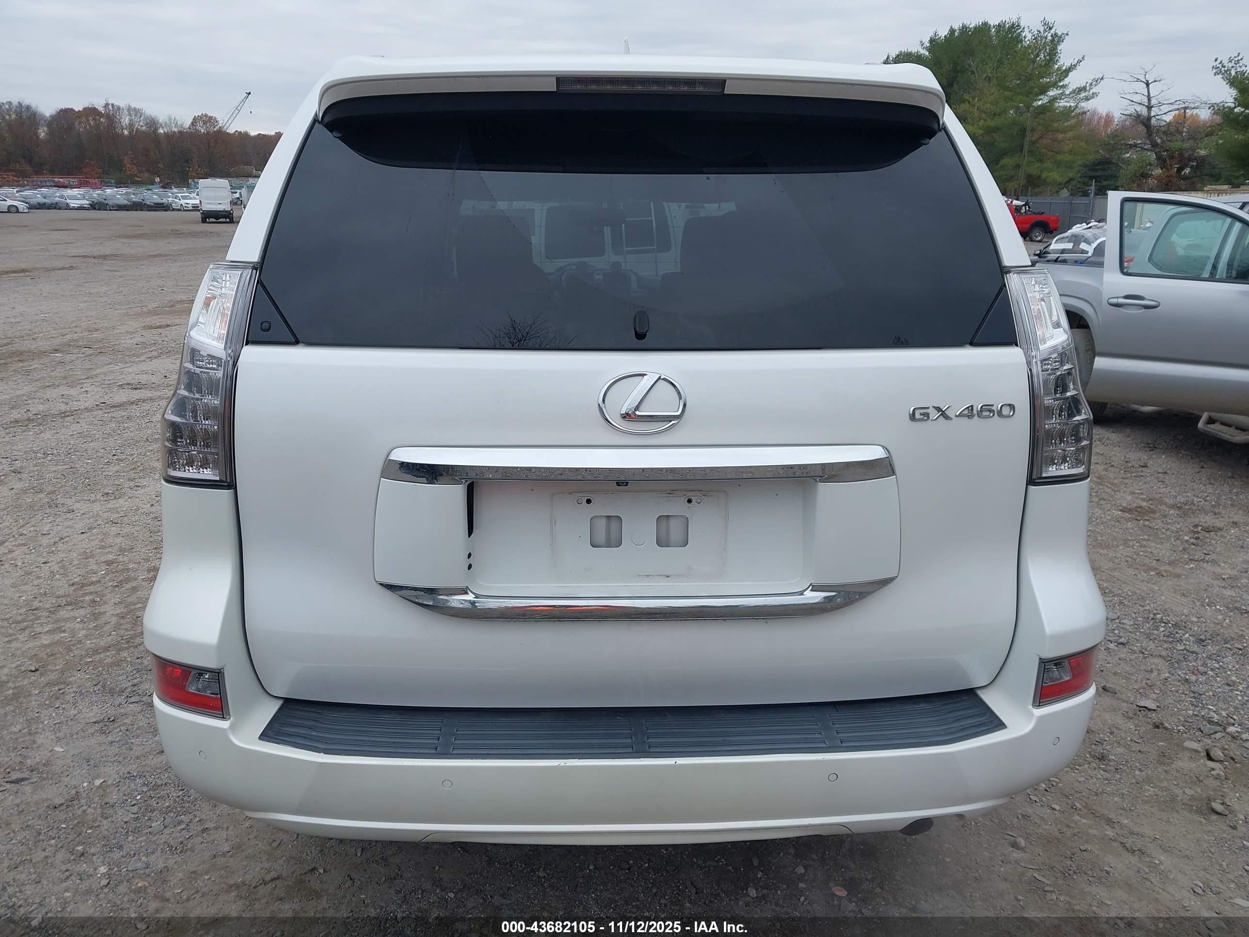 2014 Lexus Gx 460   White vin: JTJBM7FX6E5085248