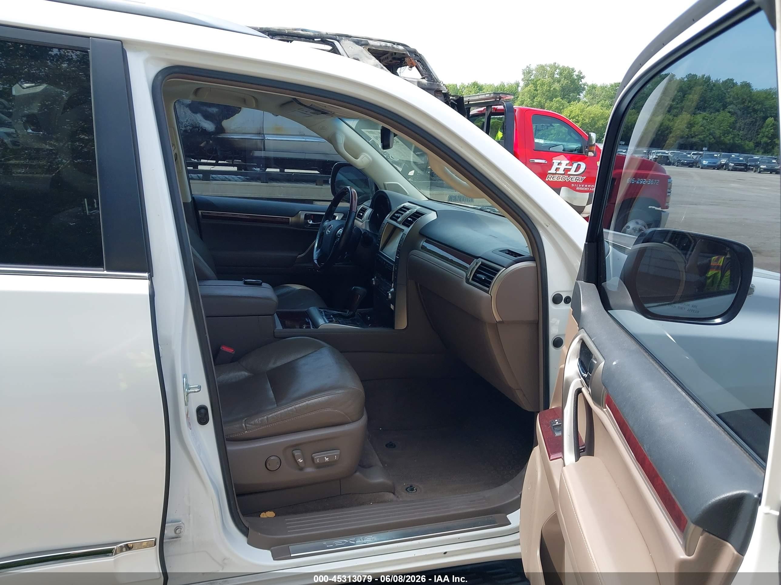 2015 Lexus Gx 460   White vin: JTJBM7FX6F5117424