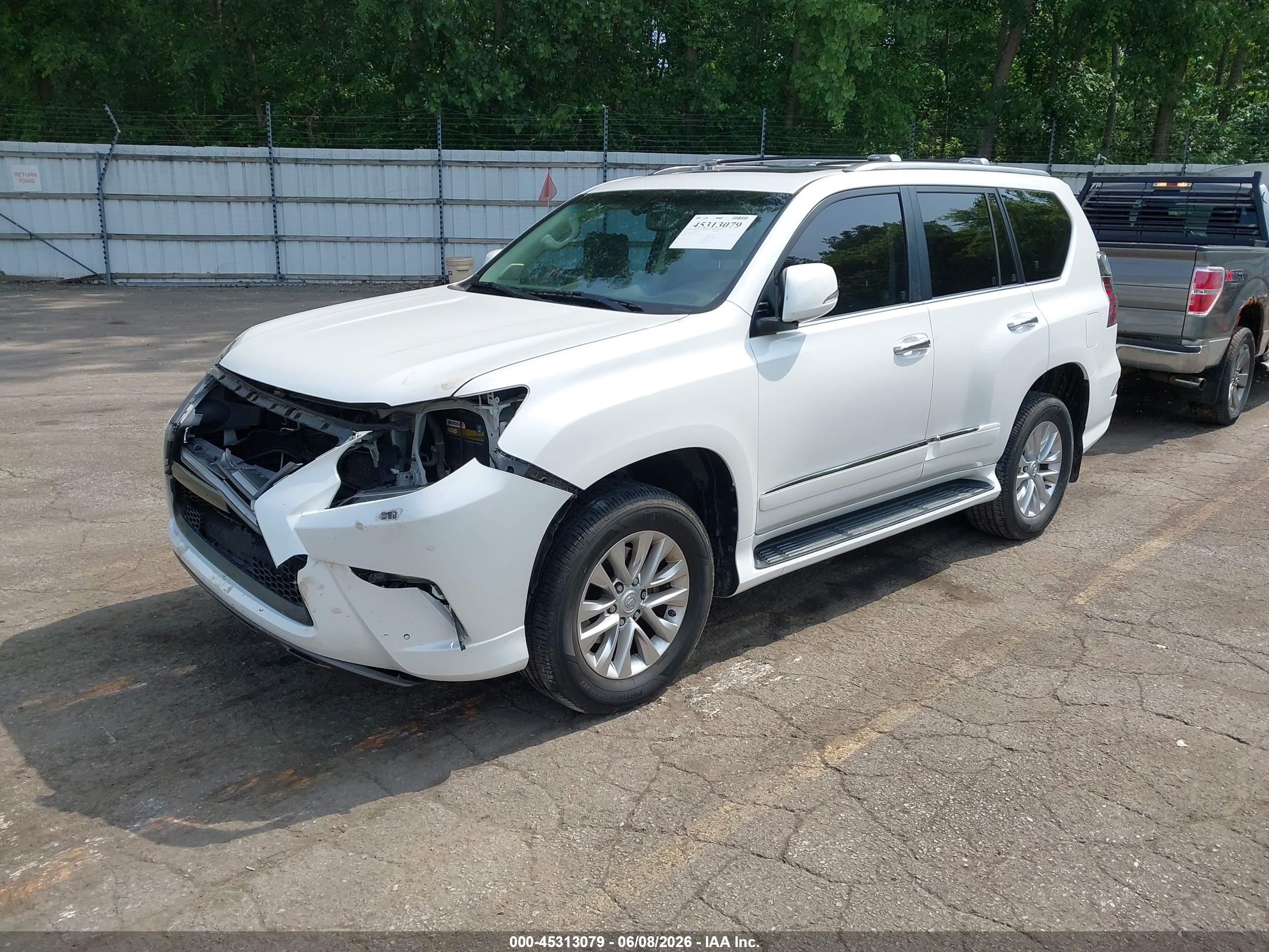 2015 Lexus Gx 460   White vin: JTJBM7FX6F5117424