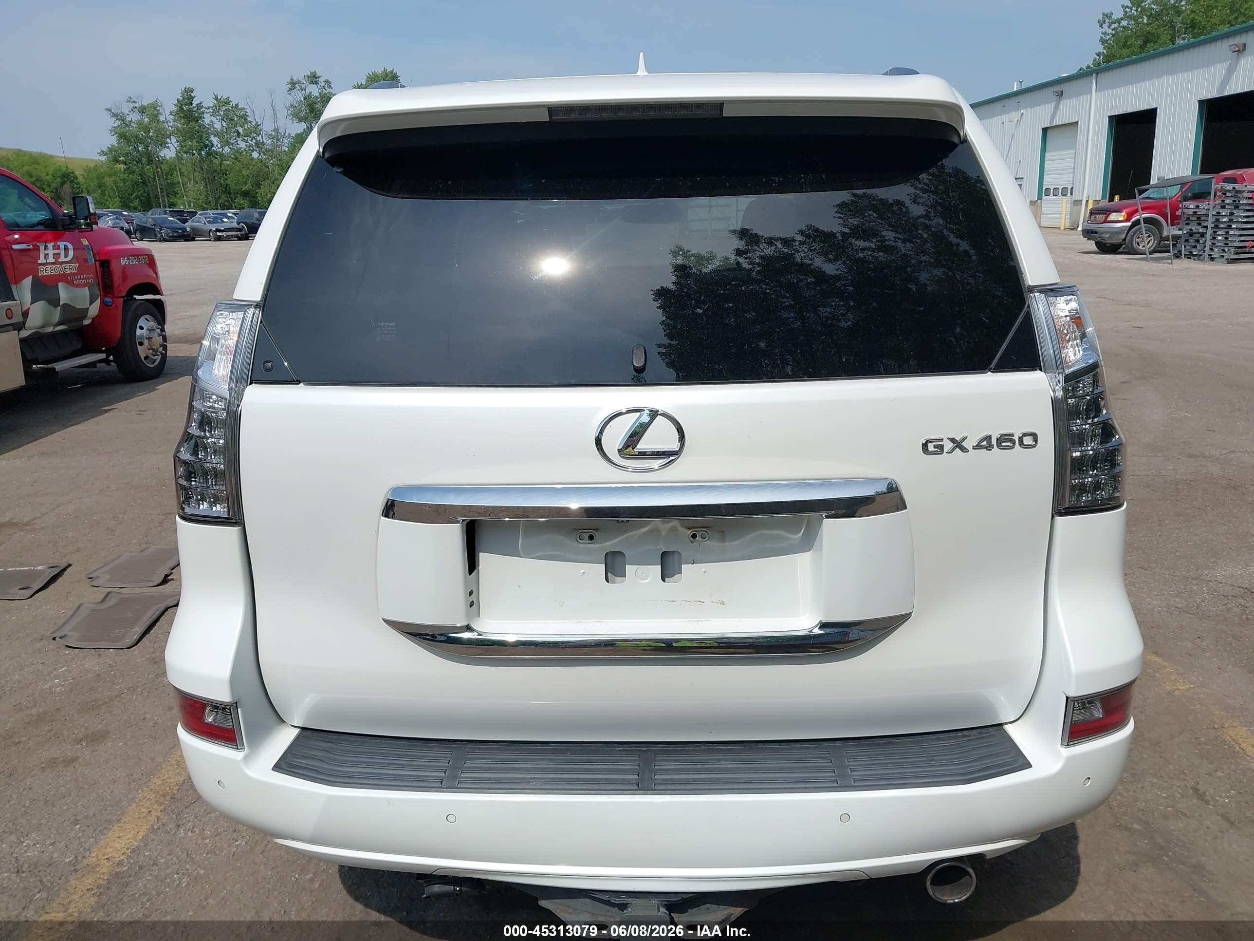 2015 Lexus Gx 460   White vin: JTJBM7FX6F5117424