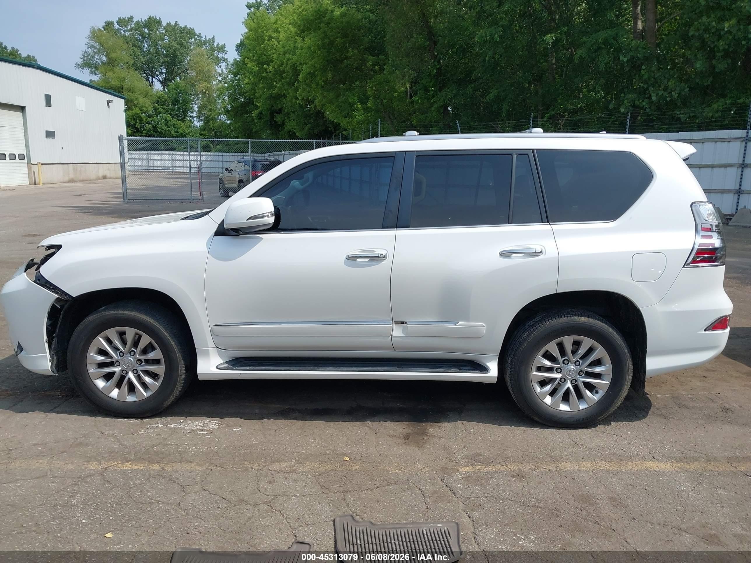 2015 Lexus Gx 460   White vin: JTJBM7FX6F5117424