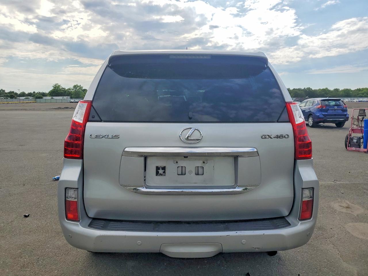 2011 Lexus Gx 460 Silver vin: JTJBM7FX7B5018864