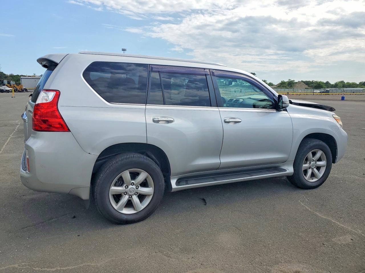 2011 Lexus Gx 460 Silver vin: JTJBM7FX7B5018864