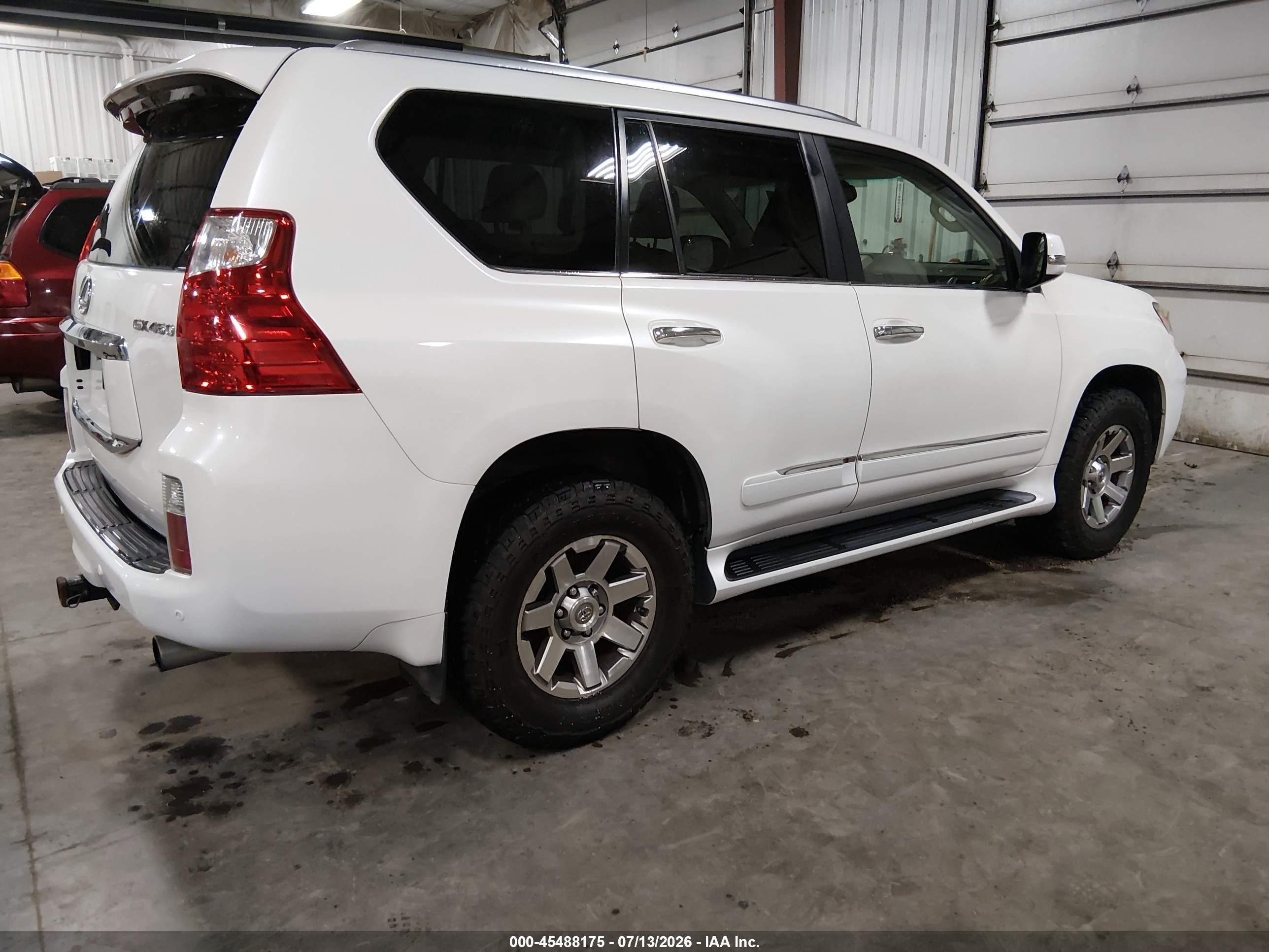 2012 Lexus Gx 460   White vin: JTJBM7FX7C5044074