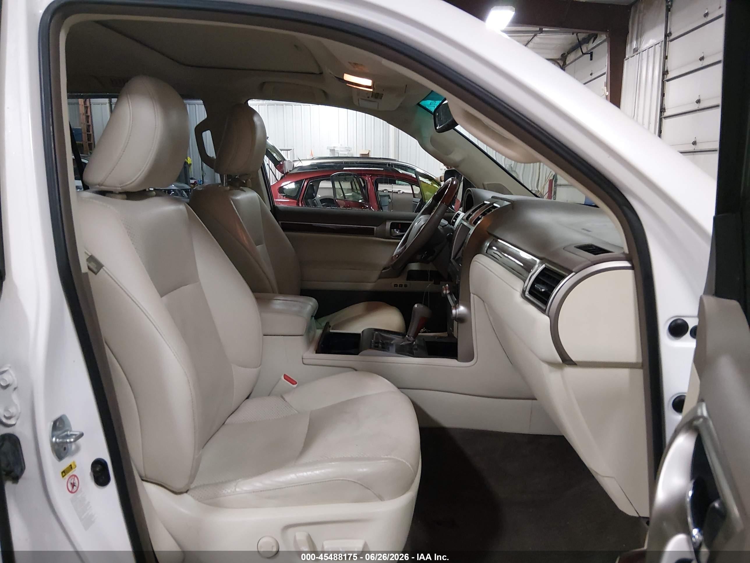 2012 Lexus Gx 460   White vin: JTJBM7FX7C5044074