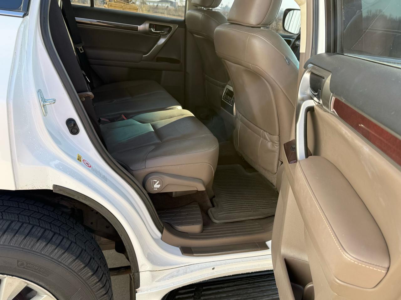 2014 Lexus Gx 460 White vin: JTJBM7FX7E5071049