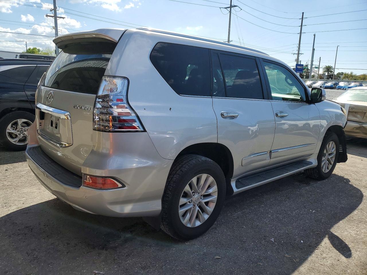 2014 Lexus Gx 460 Base Silver vin: JTJBM7FX7E5082732