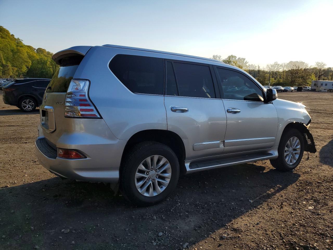 2015 Lexus Gx 460 Silver vin: JTJBM7FX7F5102561
