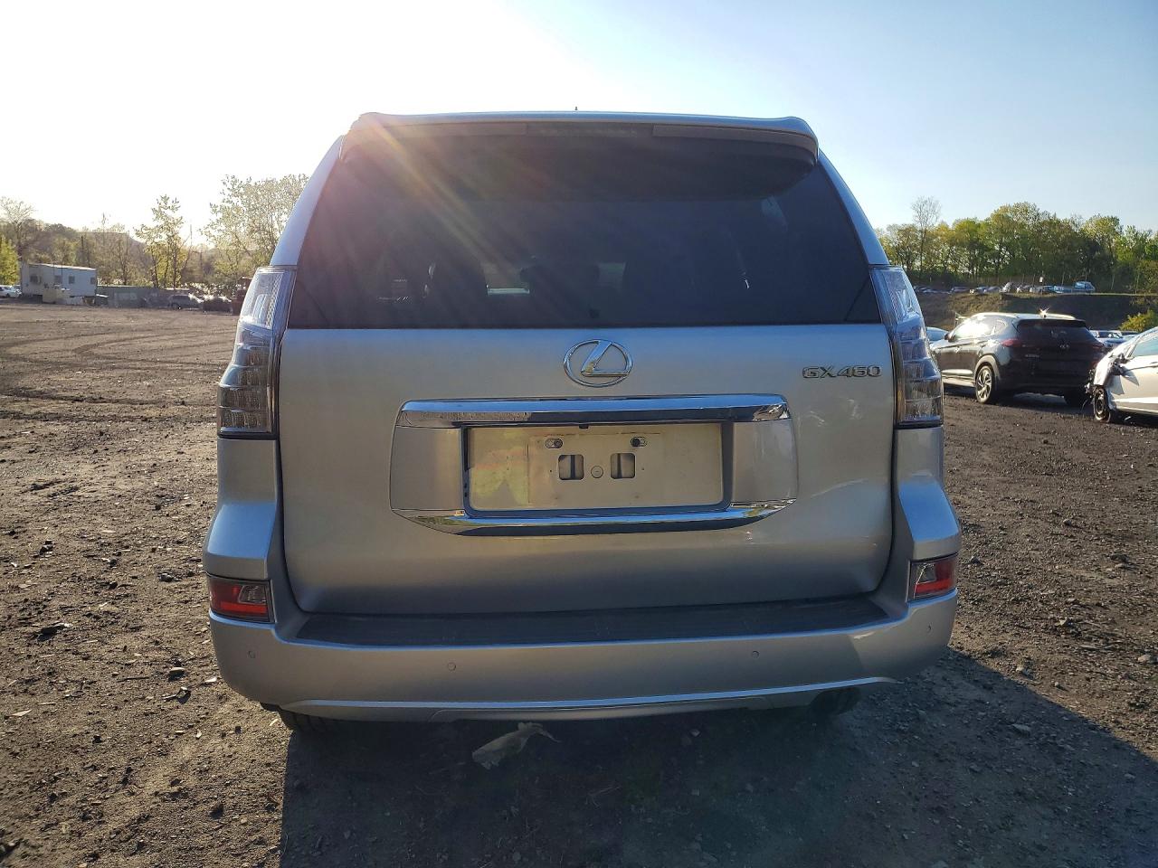 2015 Lexus Gx 460 Silver vin: JTJBM7FX7F5102561