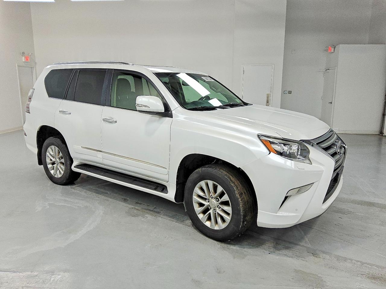 2015 Lexus Gx 460 White vin: JTJBM7FX7F5110191