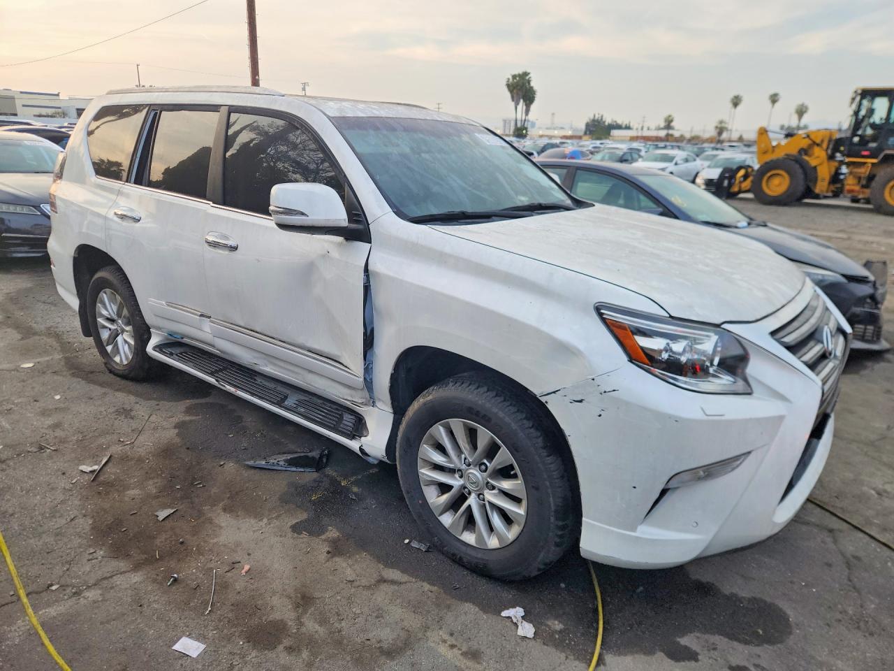 2019 Lexus Gx 460 Base Белый vin: JTJBM7FX7K5239655