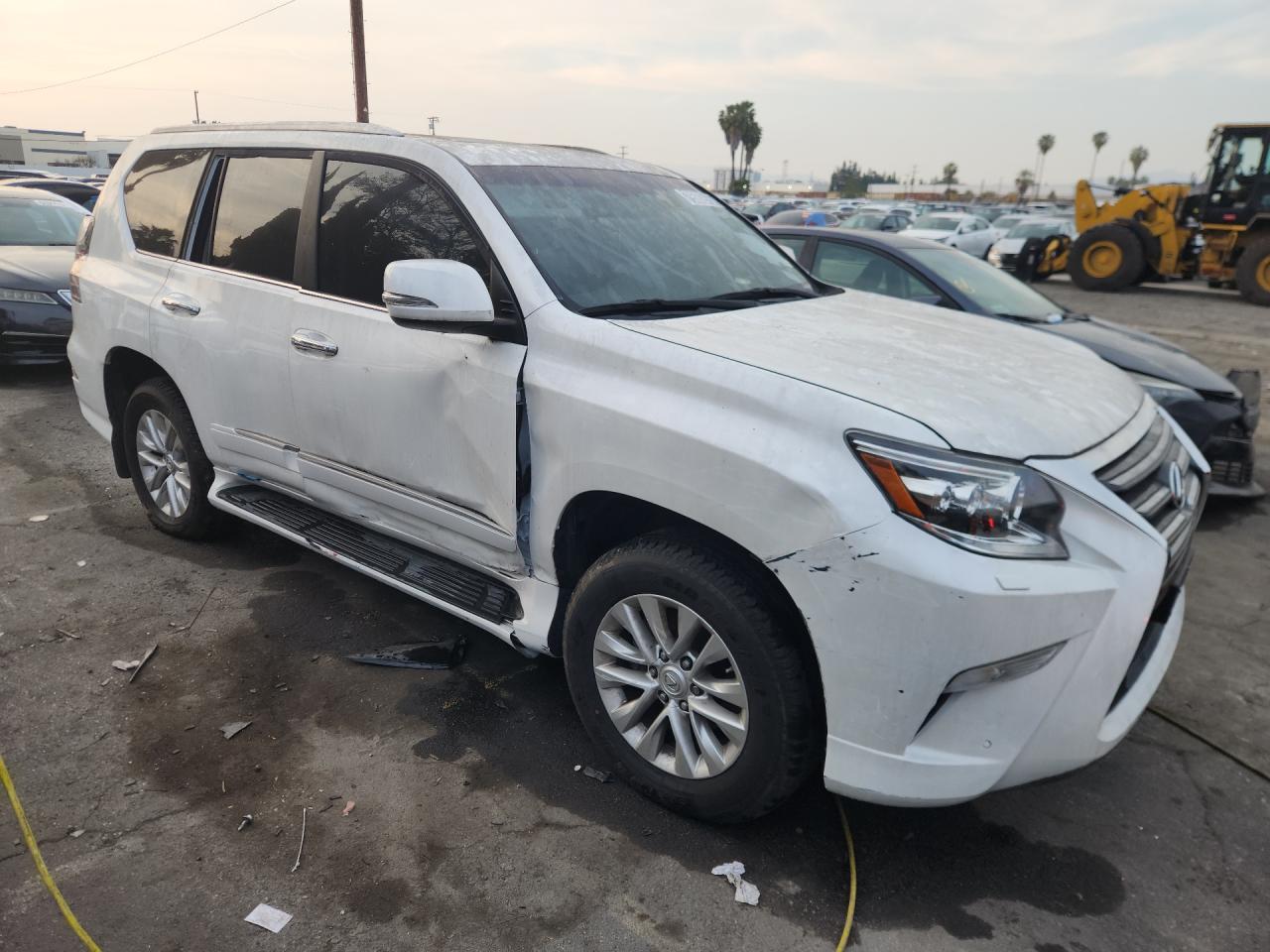 2019 Lexus Gx 460 Base Белый vin: JTJBM7FX7K5239655 Damage: Right Front Door, Dent(S) W/ Paint Dmg, > 12 Inches