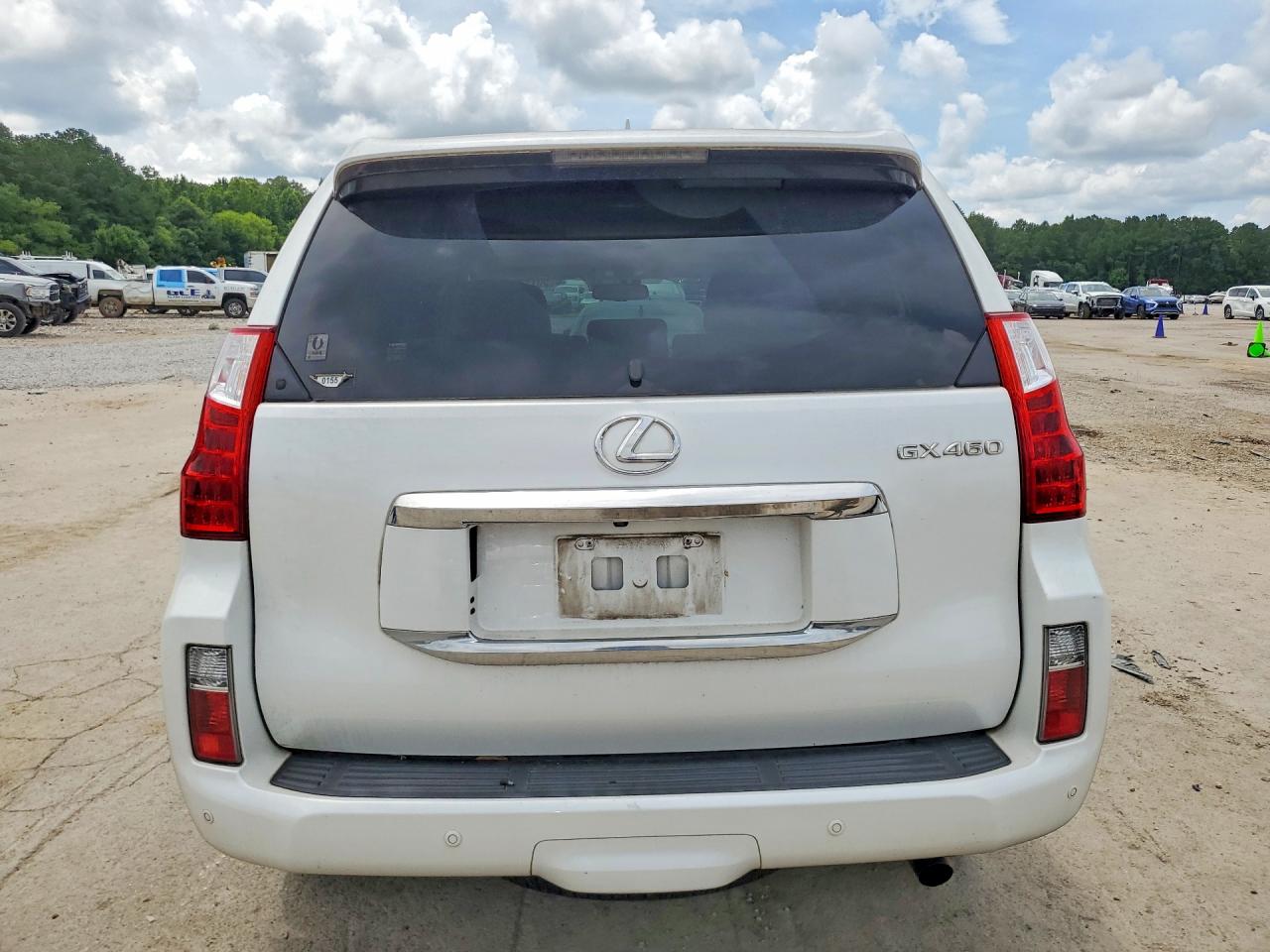 2011 Lexus Gx 460 White vin: JTJBM7FX8B5026875