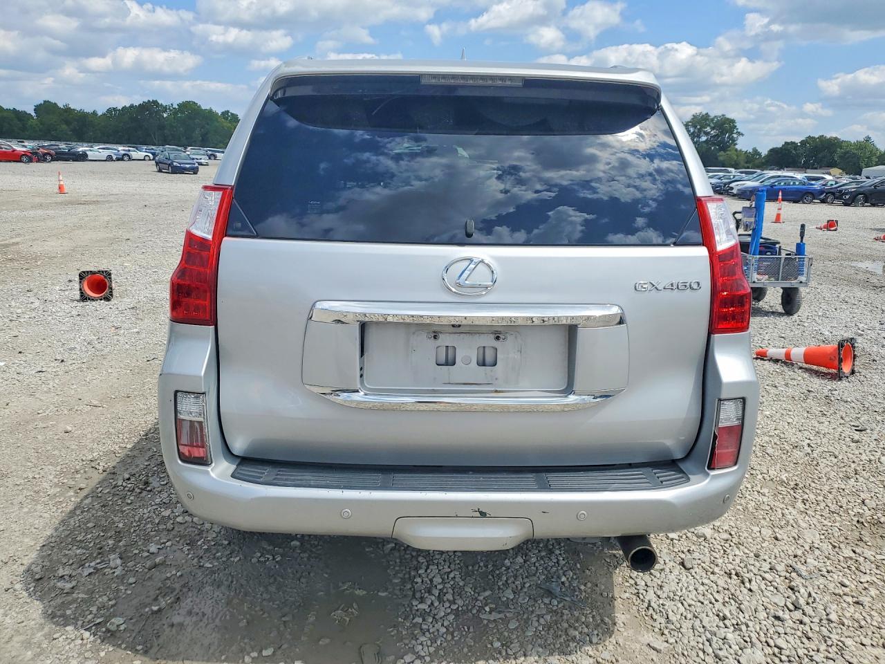 2011 Lexus Gx 460 Серебряный vin: JTJBM7FX8B5030795