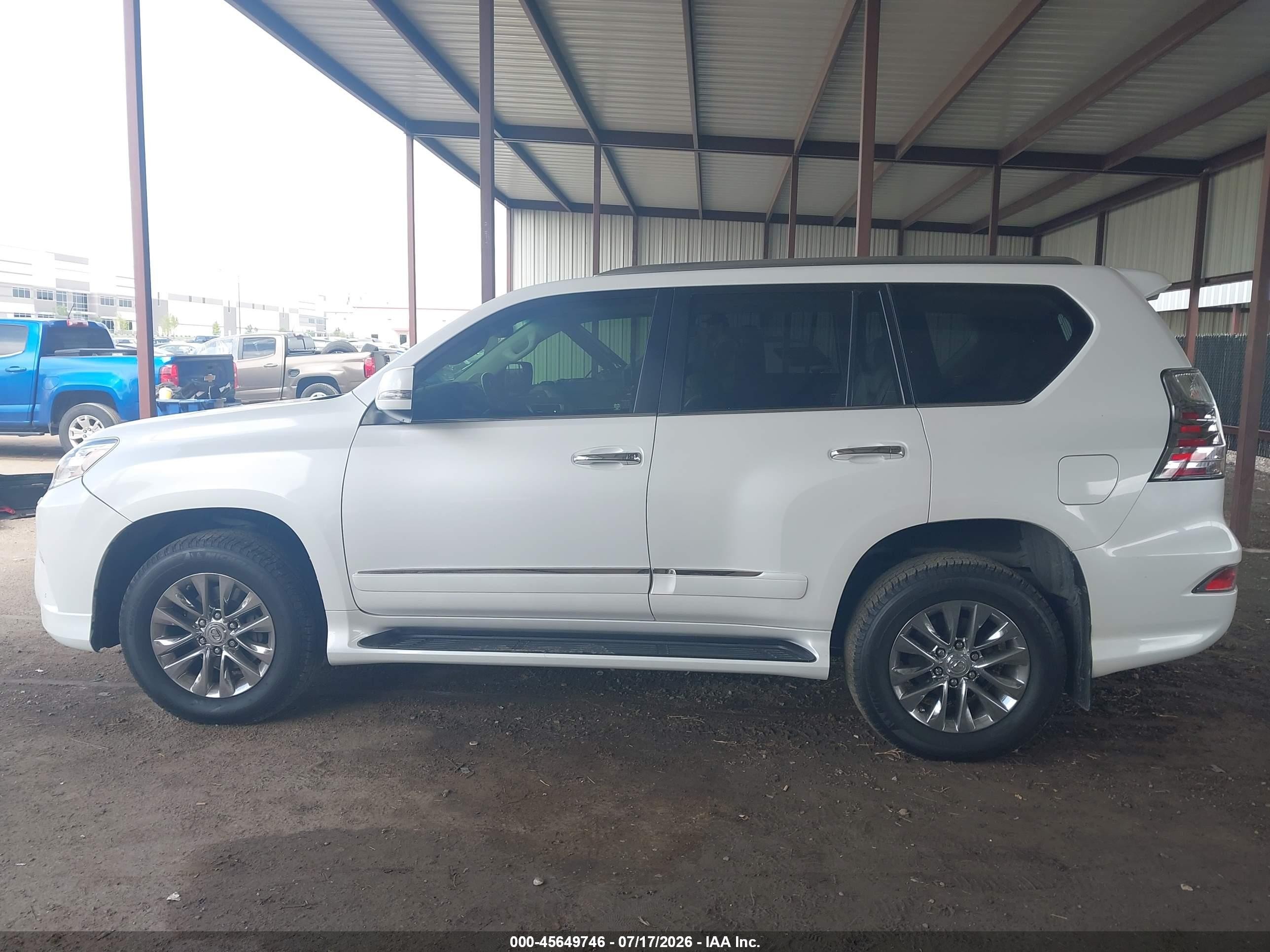2014 Lexus Gx 460   White vin: JTJBM7FX8E5077510
