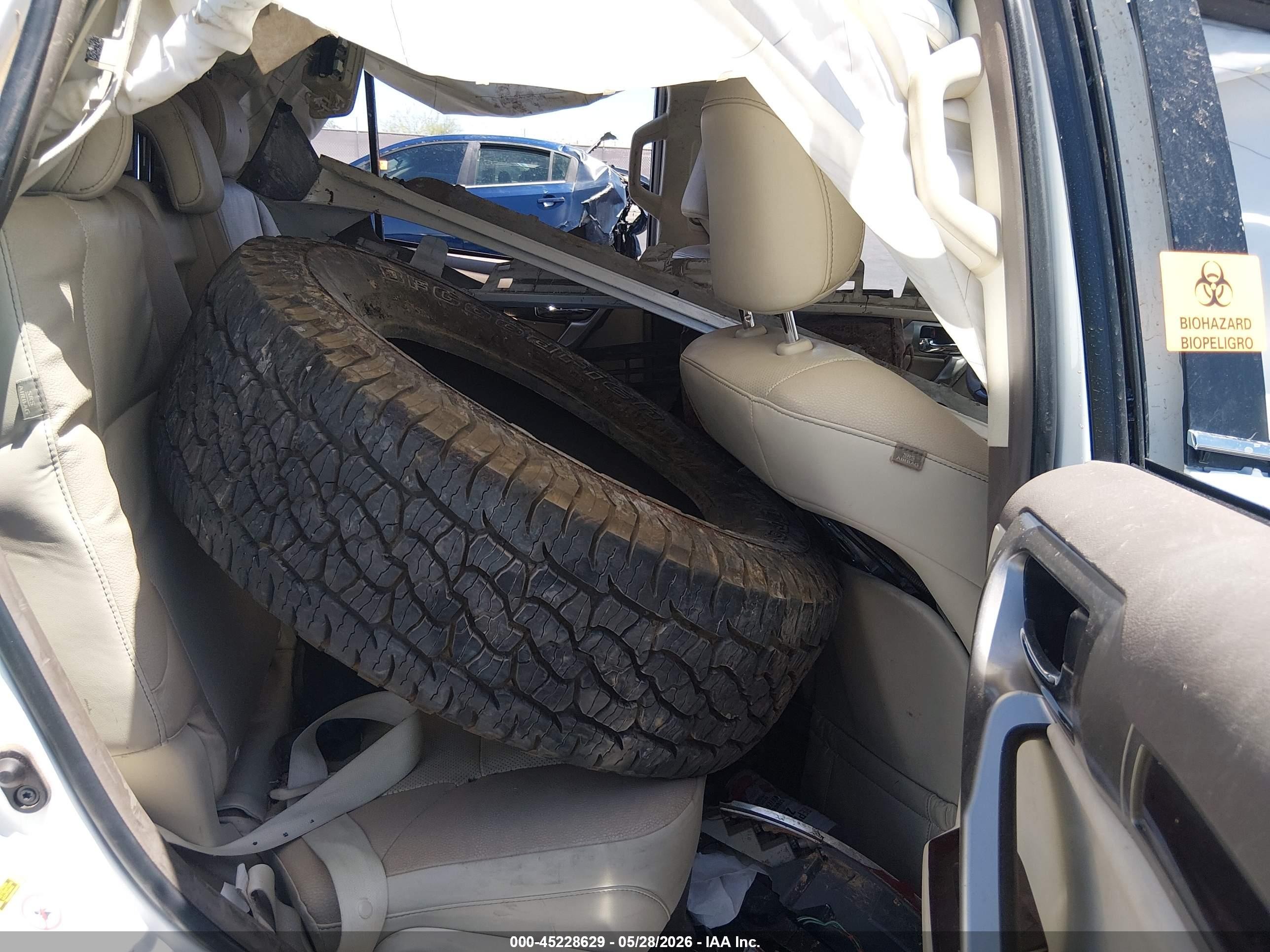 2015 Lexus Gx 460   White vin: JTJBM7FX8F5103864
