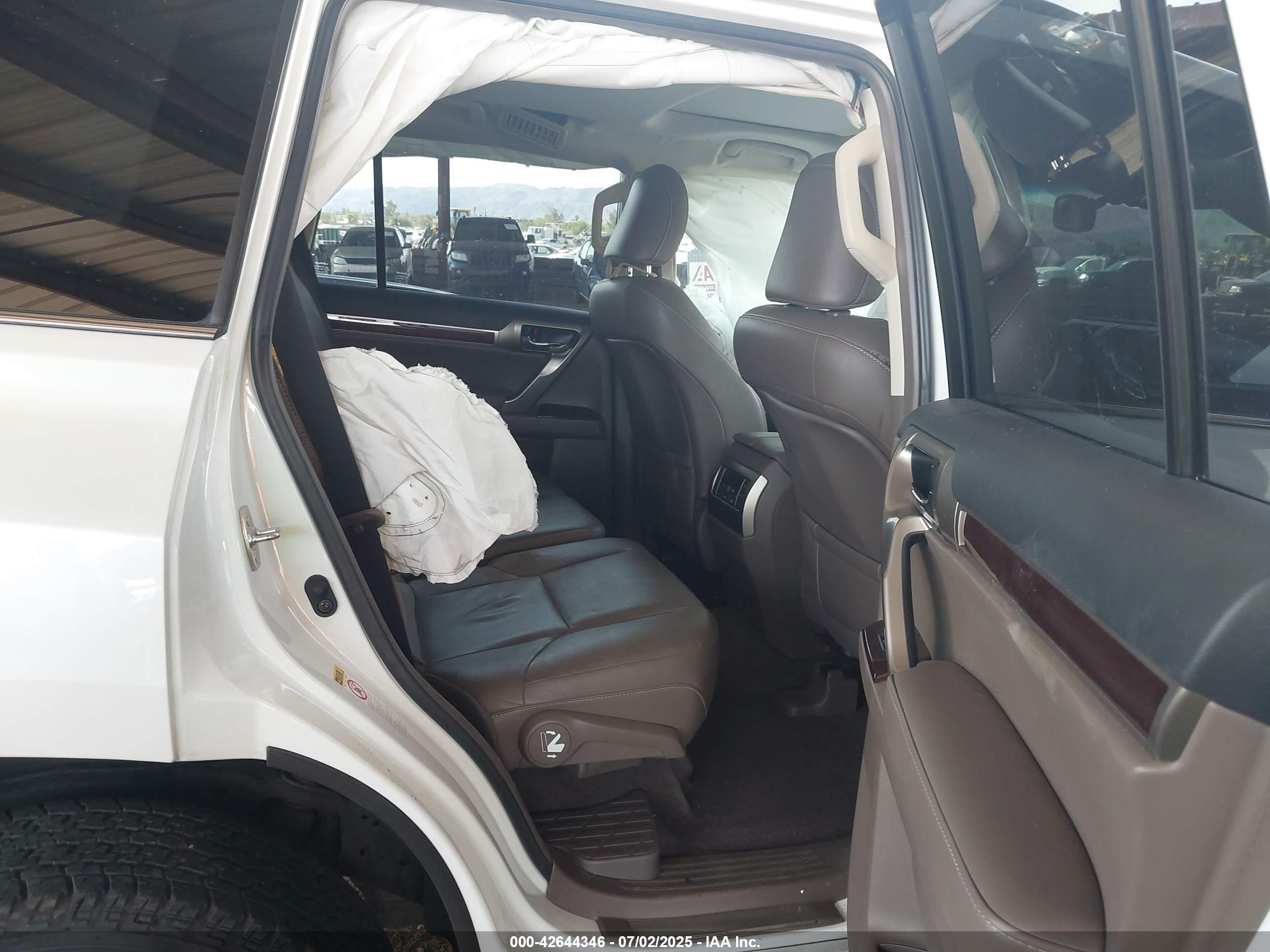 2018 Lexus Gx 460 White vin: JTJBM7FX8J5198645
