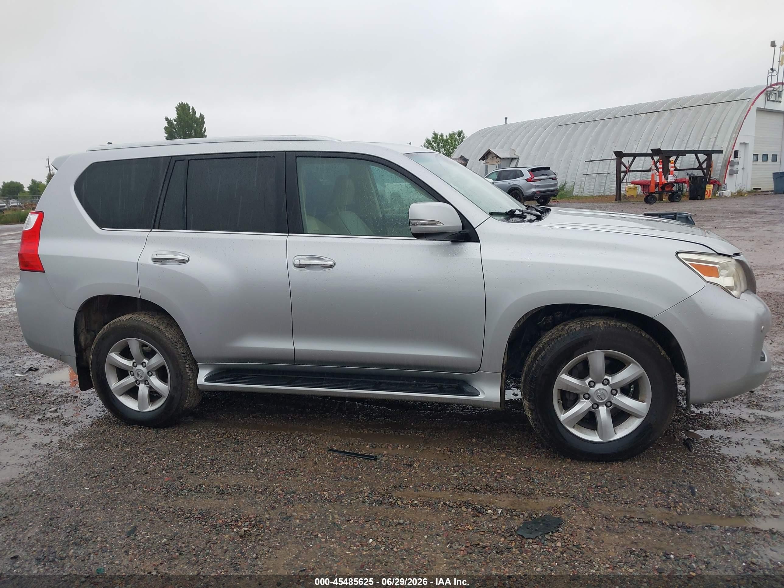 2011 Lexus Gx 460   Silver vin: JTJBM7FX9B5022799