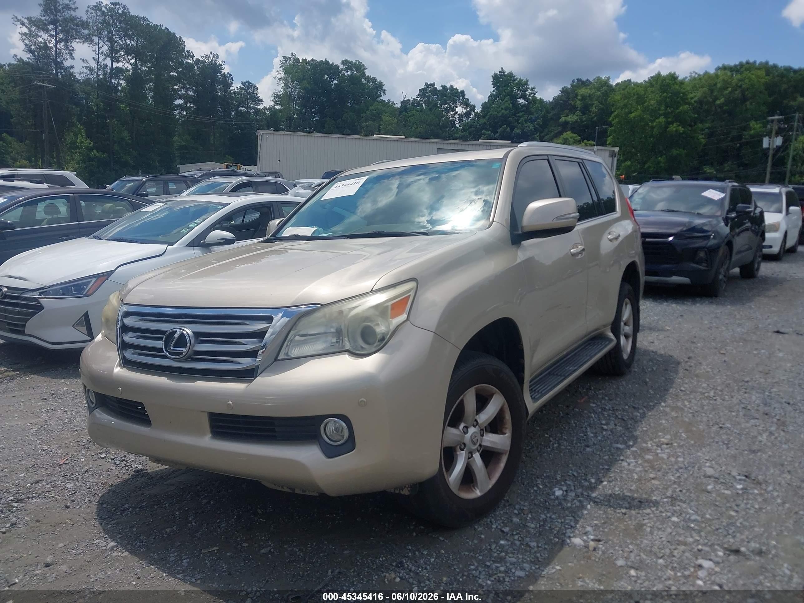 2011 Lexus Gx 460   Gold vin: JTJBM7FX9B5028652