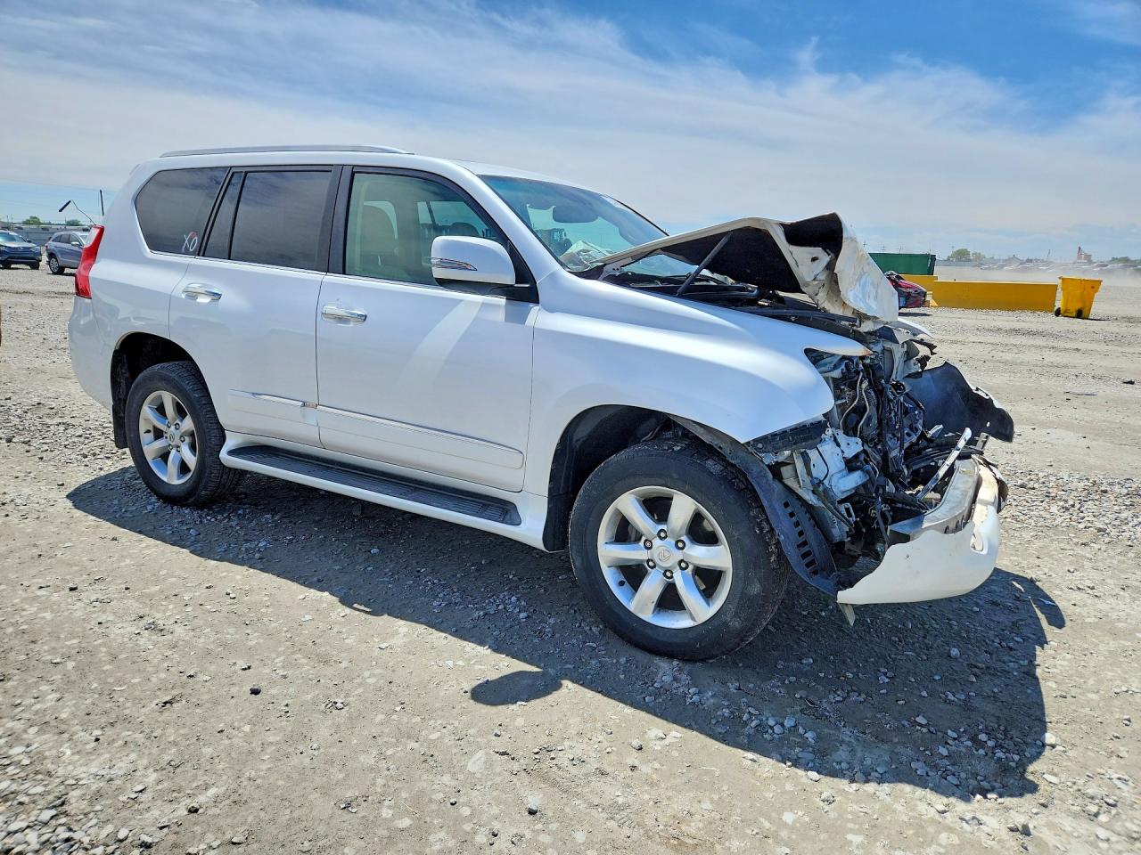 2012 Lexus Gx 460 White vin: JTJBM7FX9C5037580