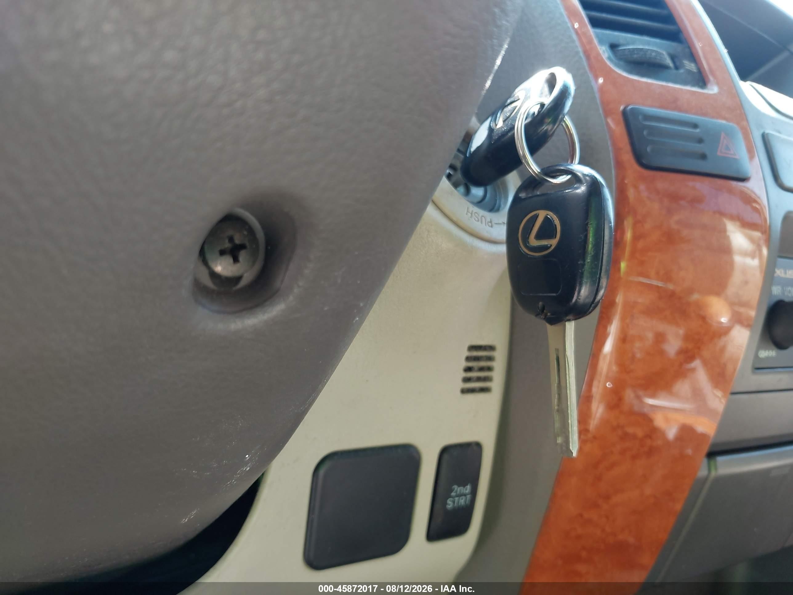 2004 Lexus Gx 470 Cream vin: JTJBT20X040024293
