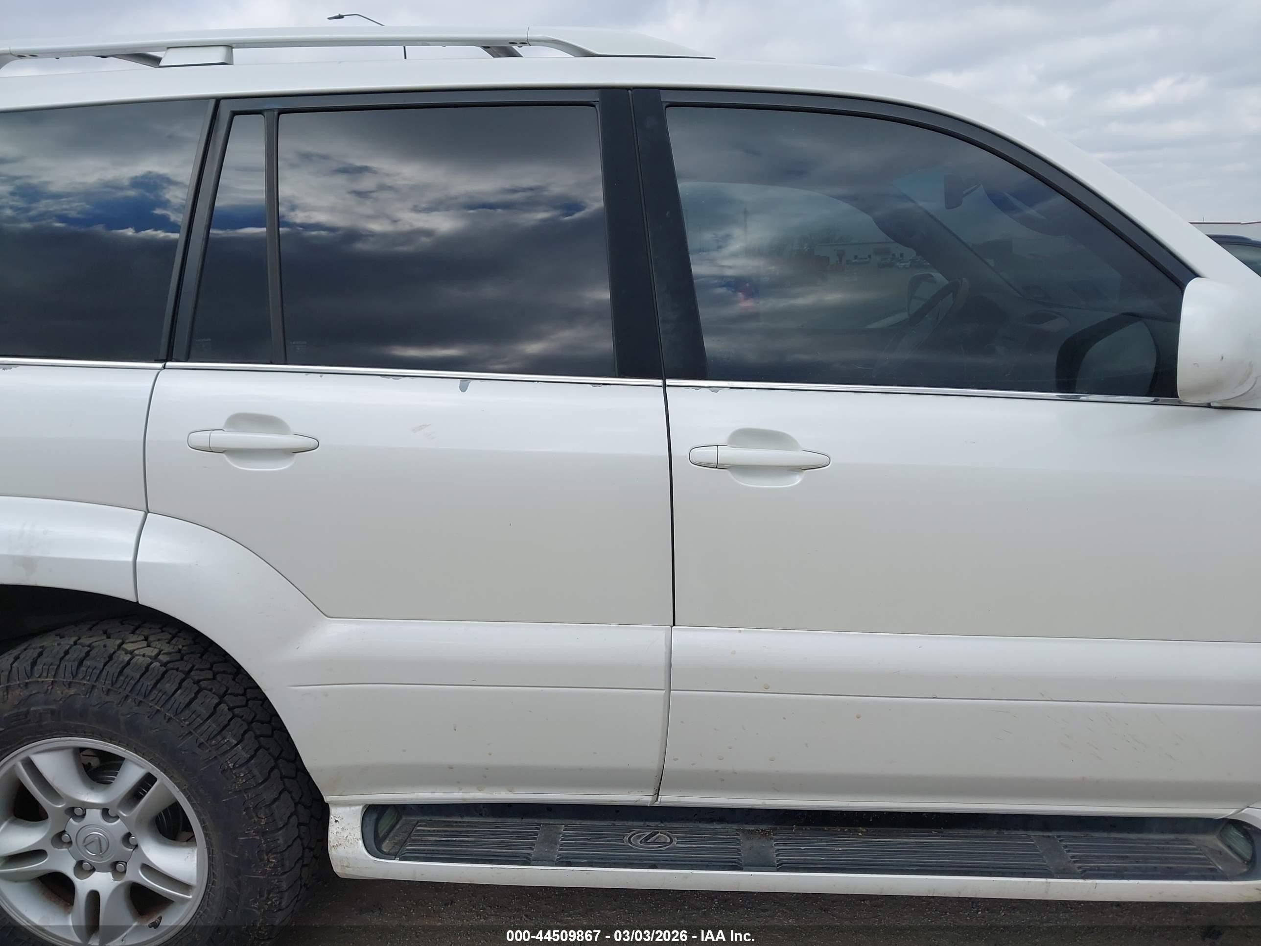 2007 Lexus Gx 470   White vin: JTJBT20X070129405