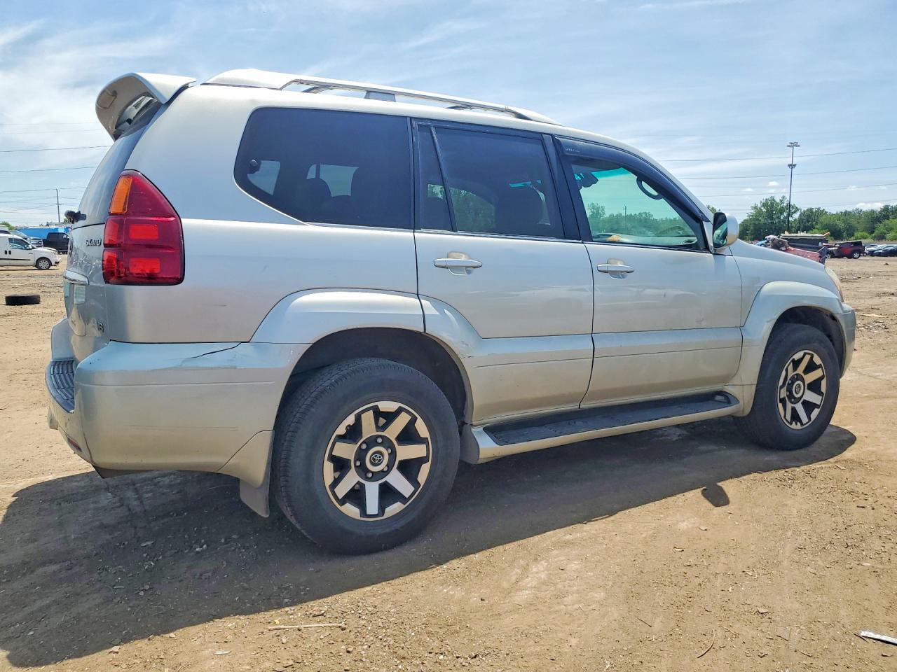 2005 Lexus Gx 470 Silver vin: JTJBT20X150087761