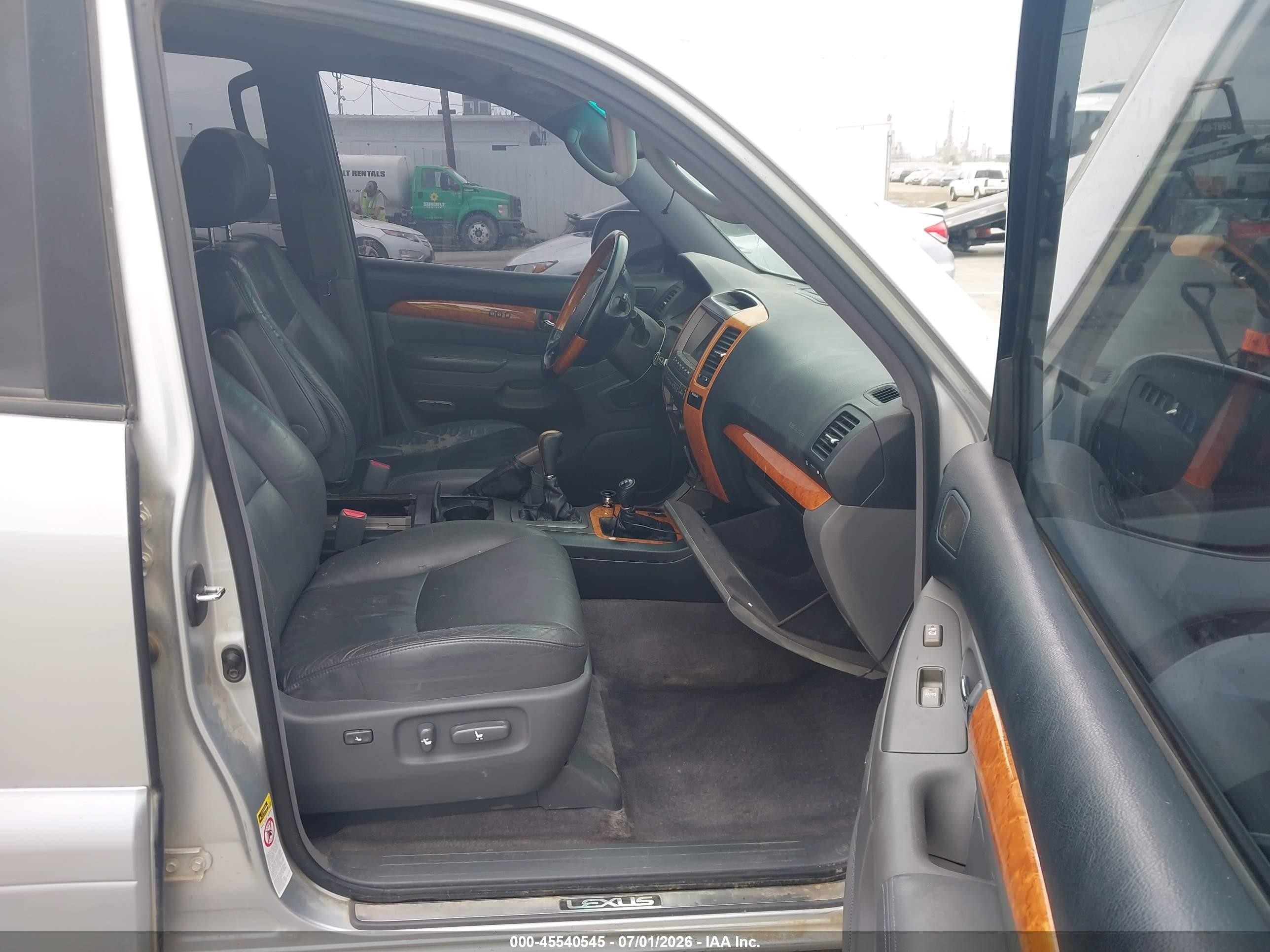 2007 Lexus Gx 470   Silver vin: JTJBT20X170142406
