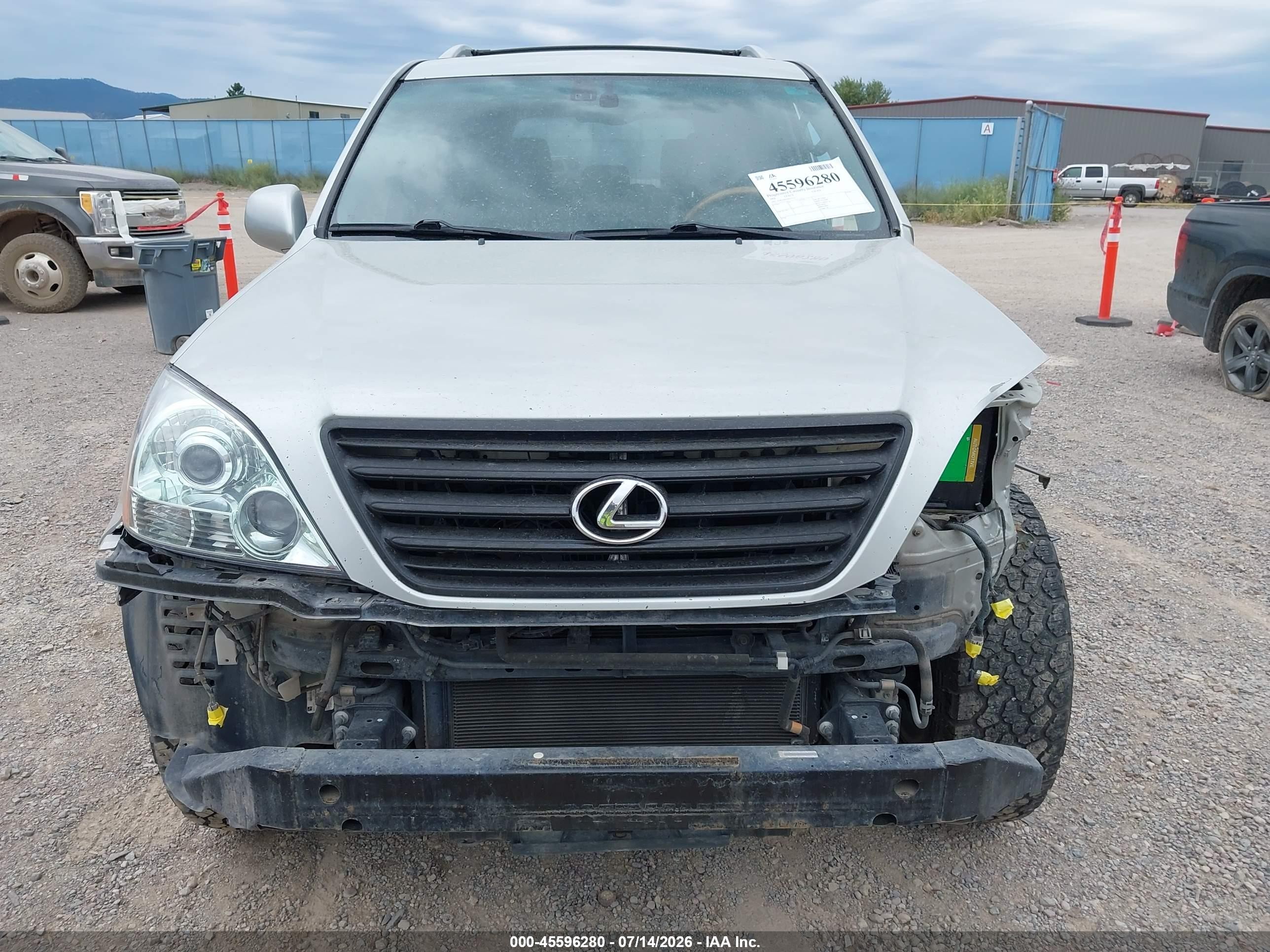 2004 Lexus Gx 470   Silver vin: JTJBT20X240035537