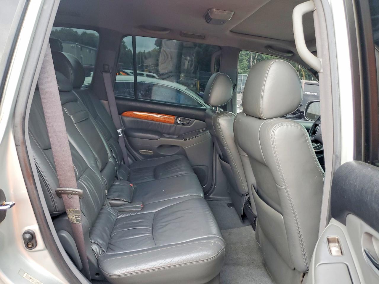 2004 Lexus Gx 470 Silver vin: JTJBT20X240042097