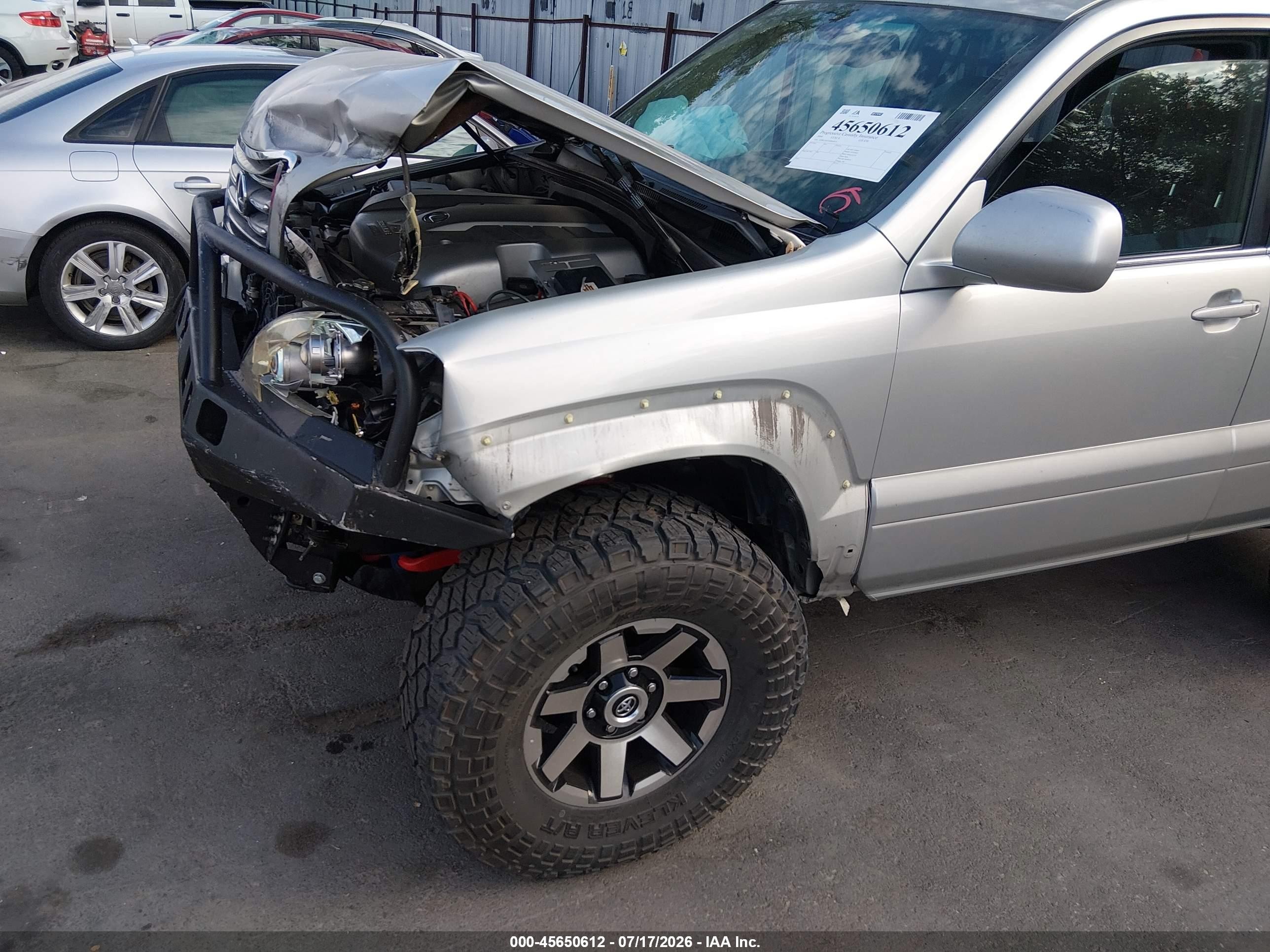 2004 Lexus Gx 470   Серебряный vin: JTJBT20X340064819
